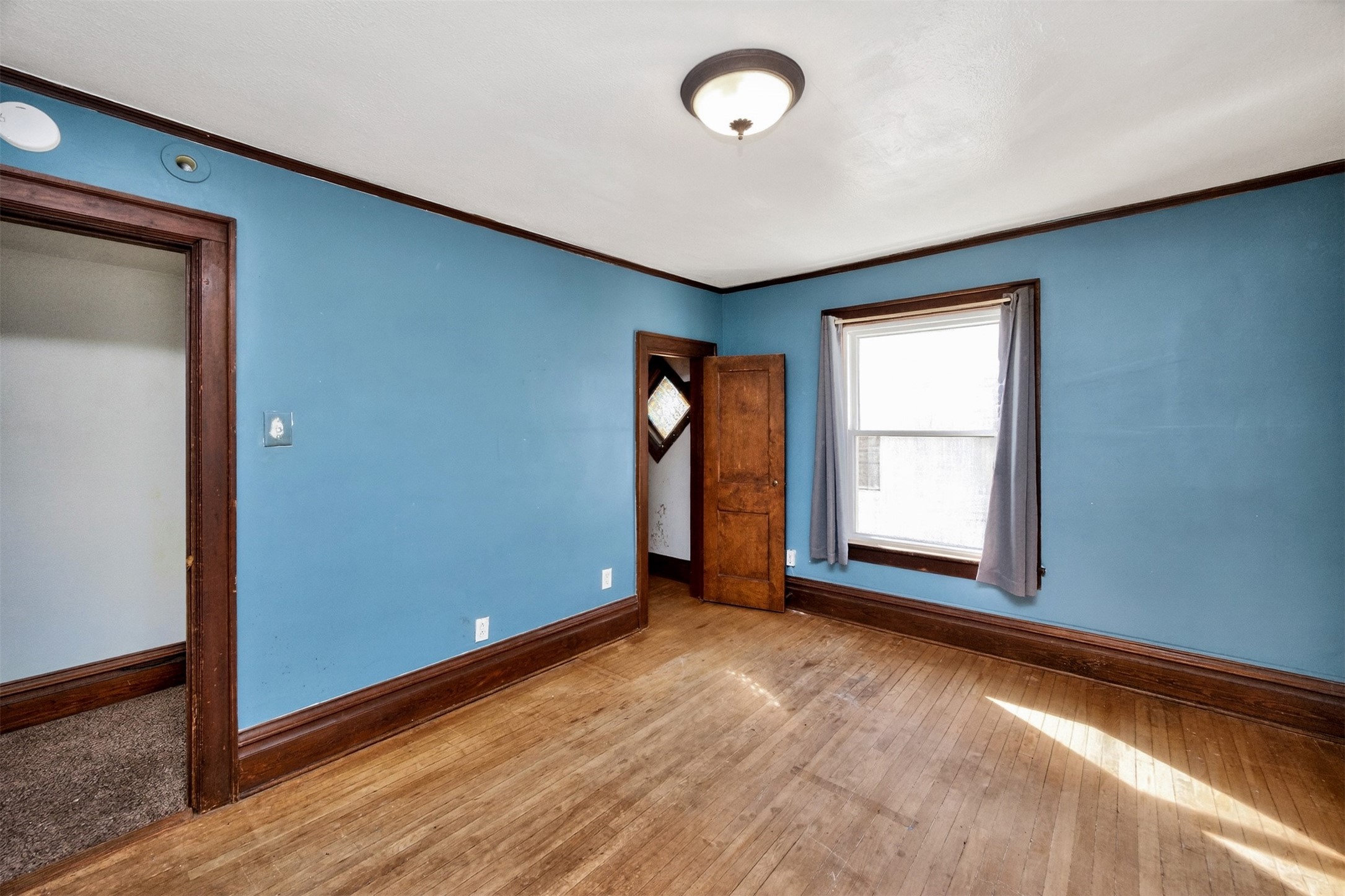 654 36th Street Property Photo 21