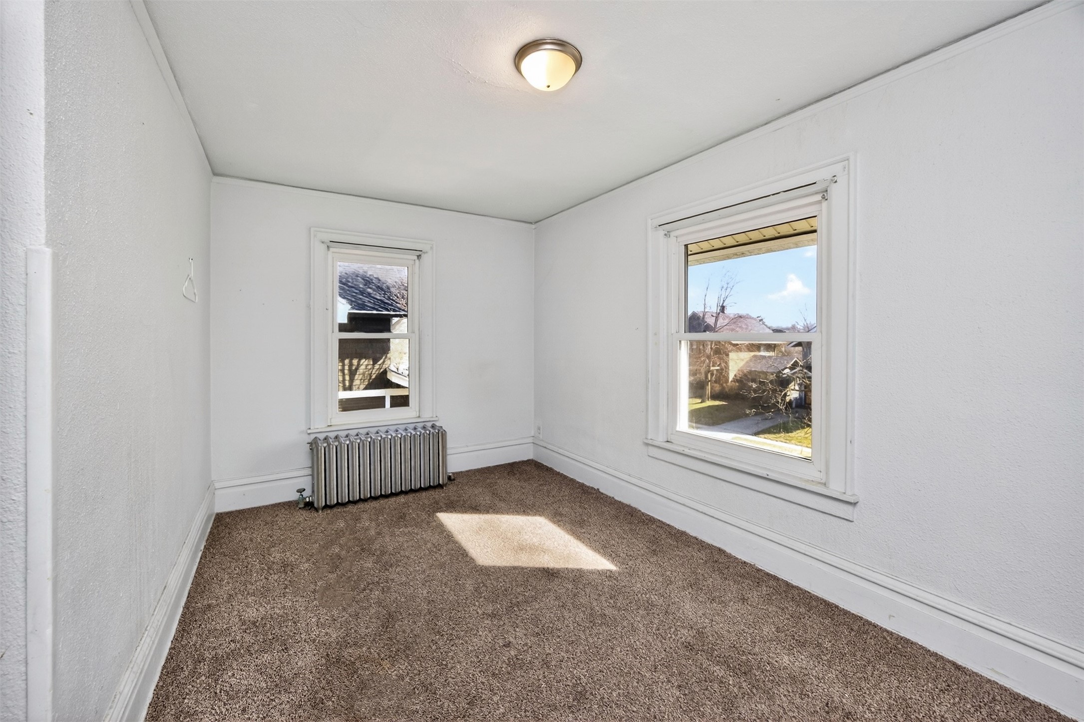 654 36th Street Property Photo 22