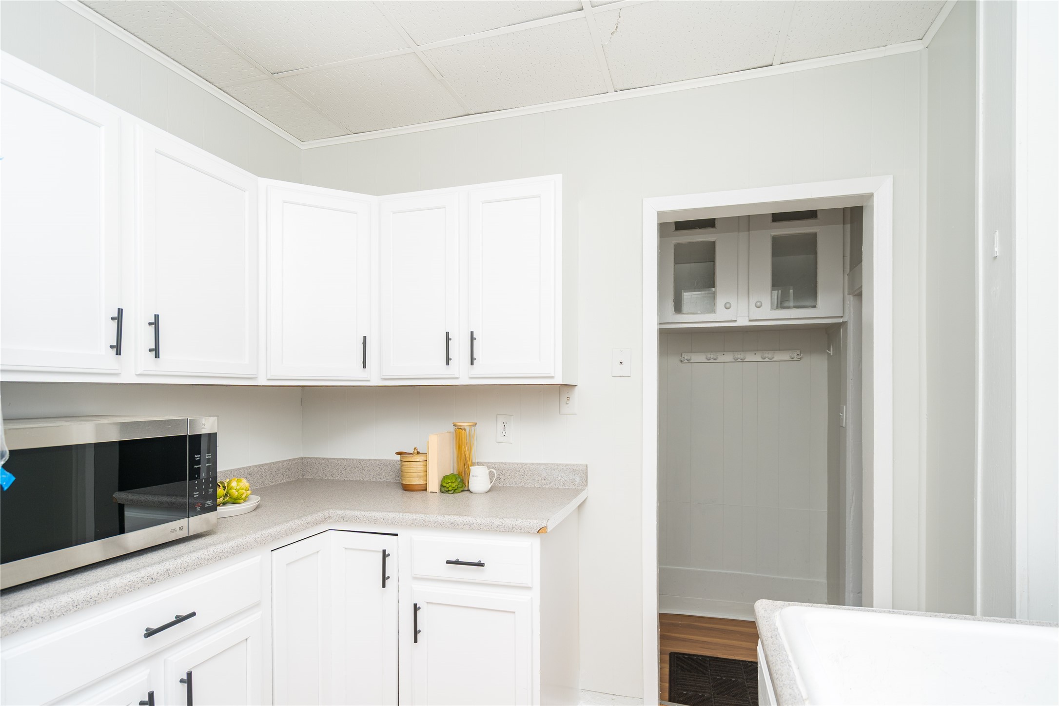 1119 Euclid Avenue Property Photo 4