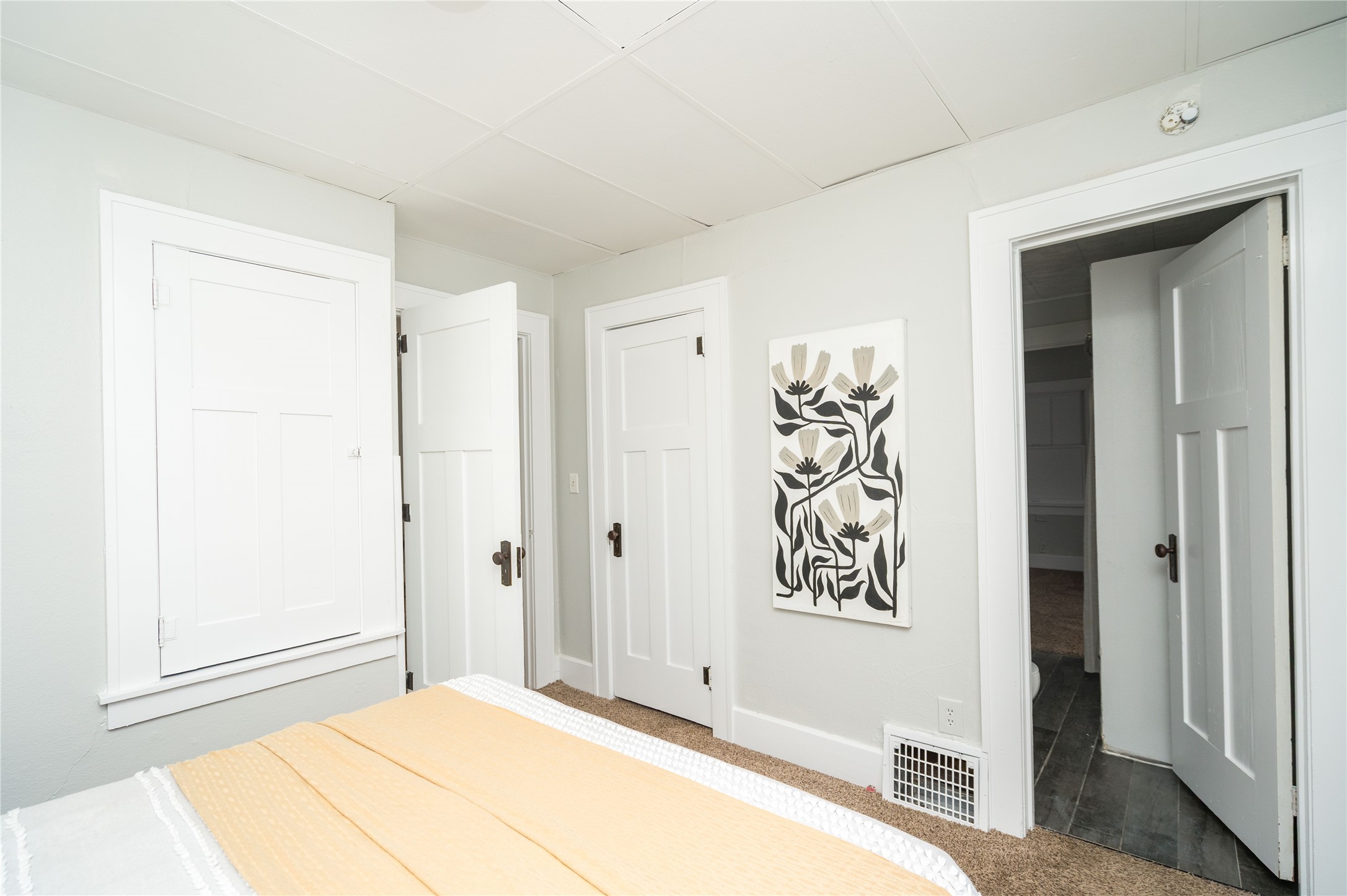 1119 Euclid Avenue Property Photo 19
