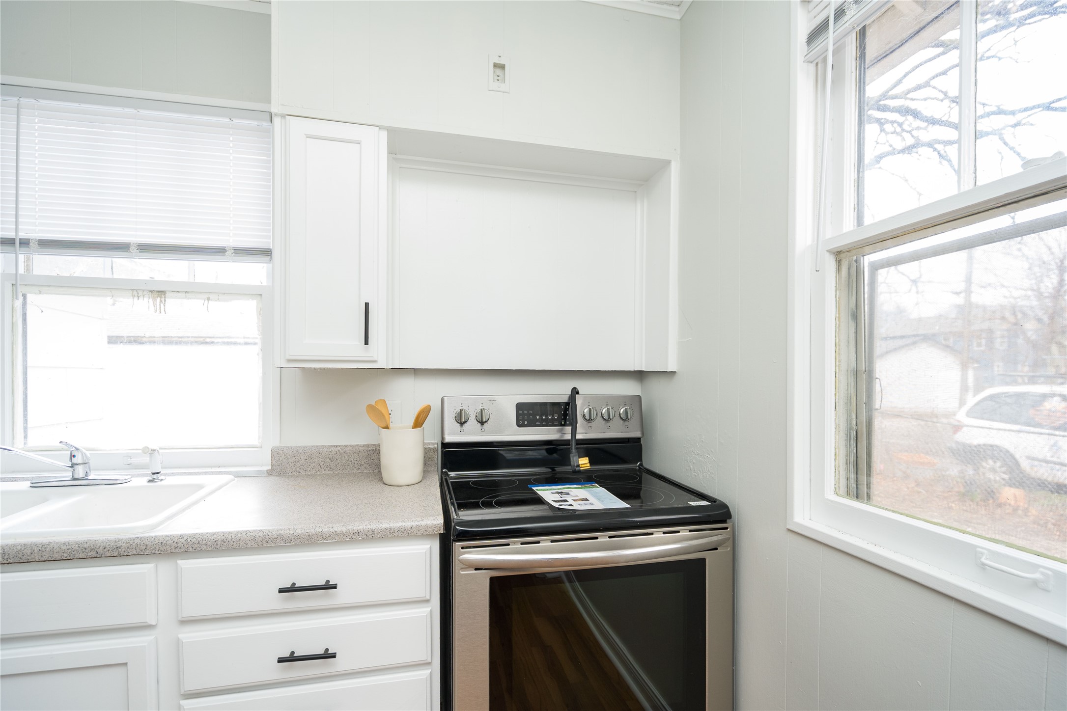 1119 Euclid Avenue Property Photo 21