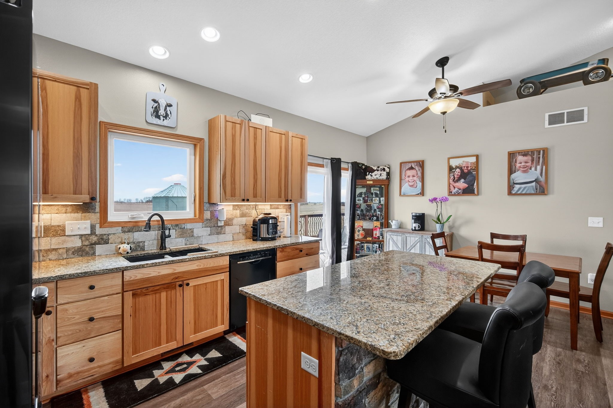 3107 155th Street Property Photo 2