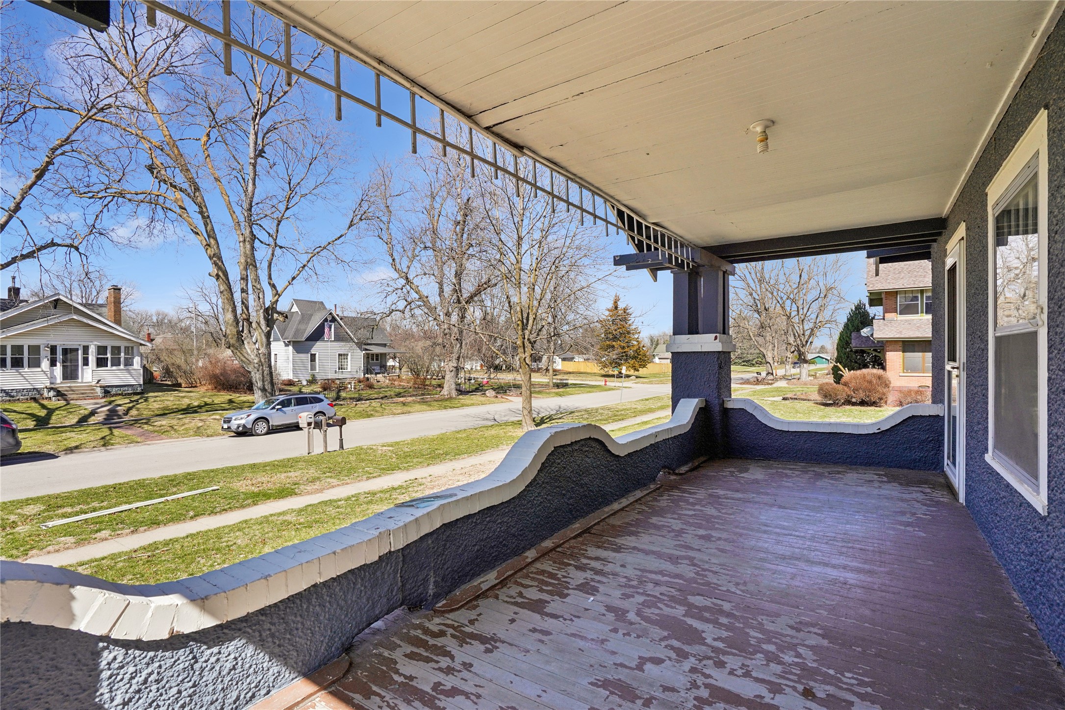 340 Ne Cherry Avenue Property Photo 3