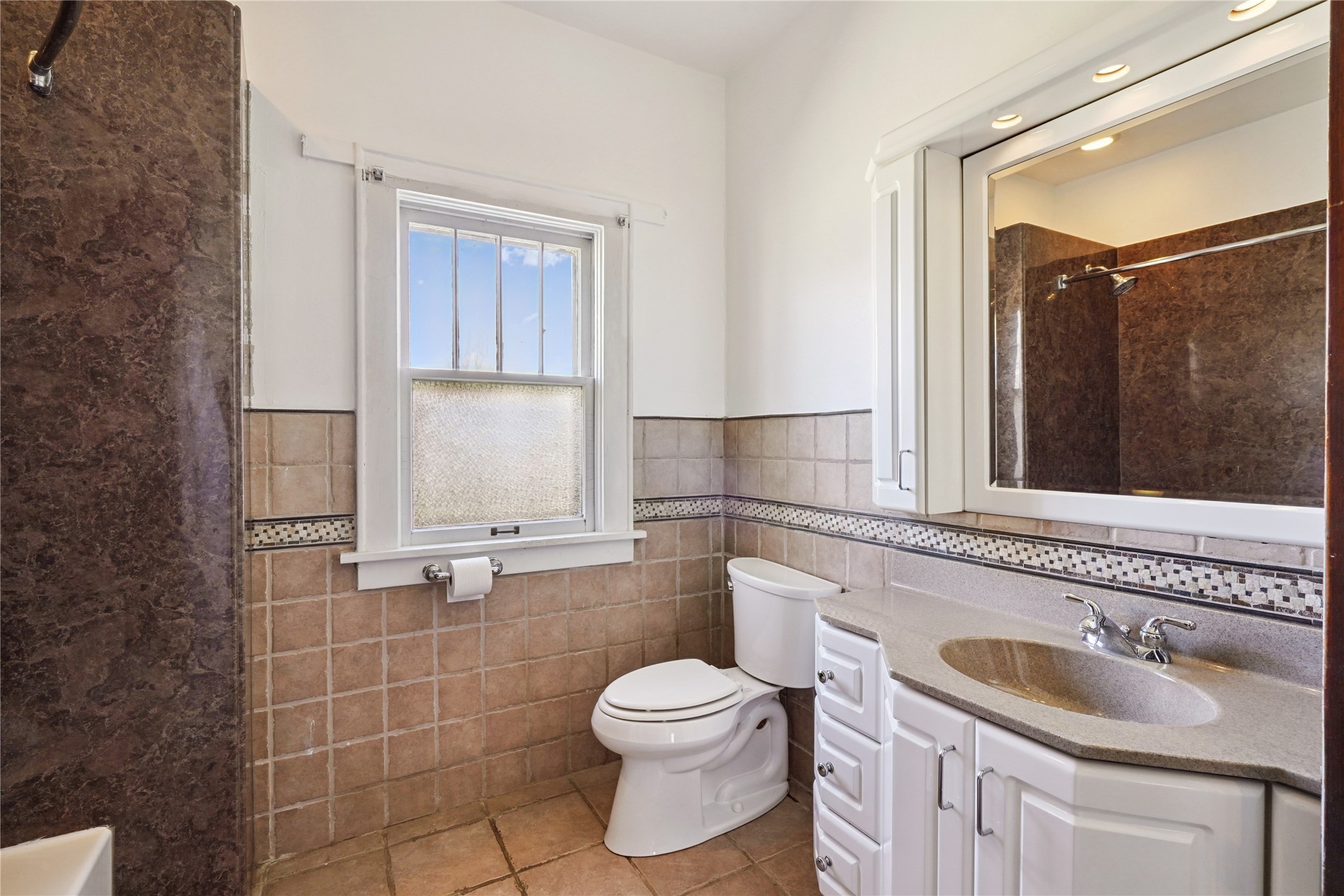 340 Ne Cherry Avenue Property Photo 14