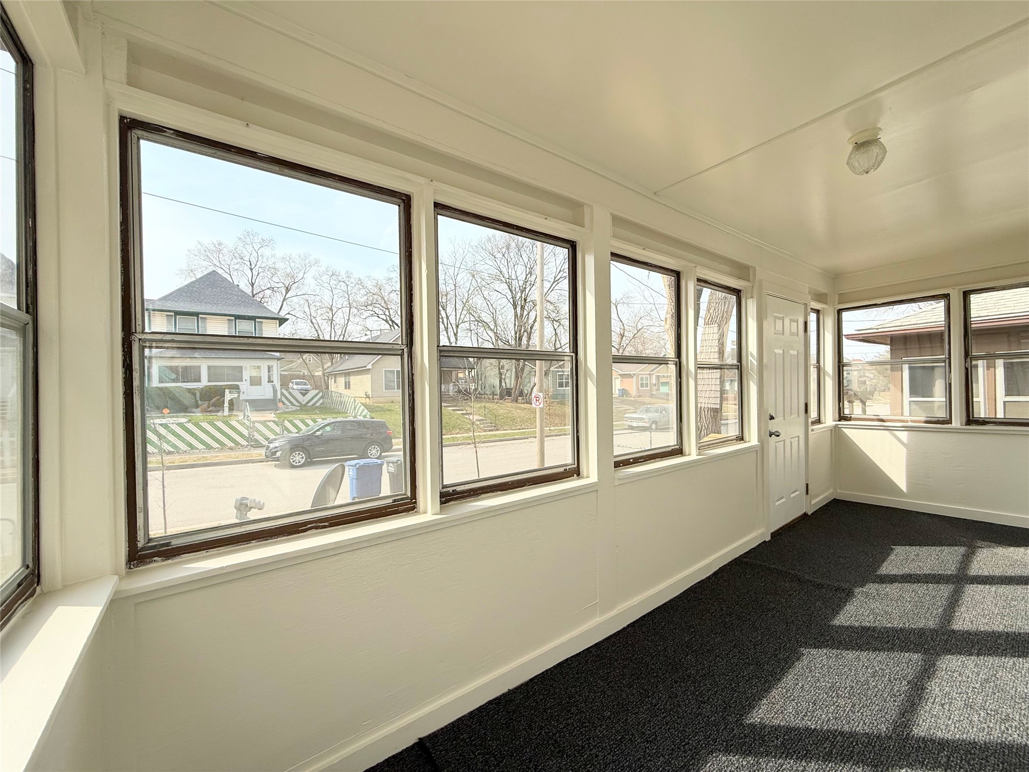 1435 4th Street Property Photo 3