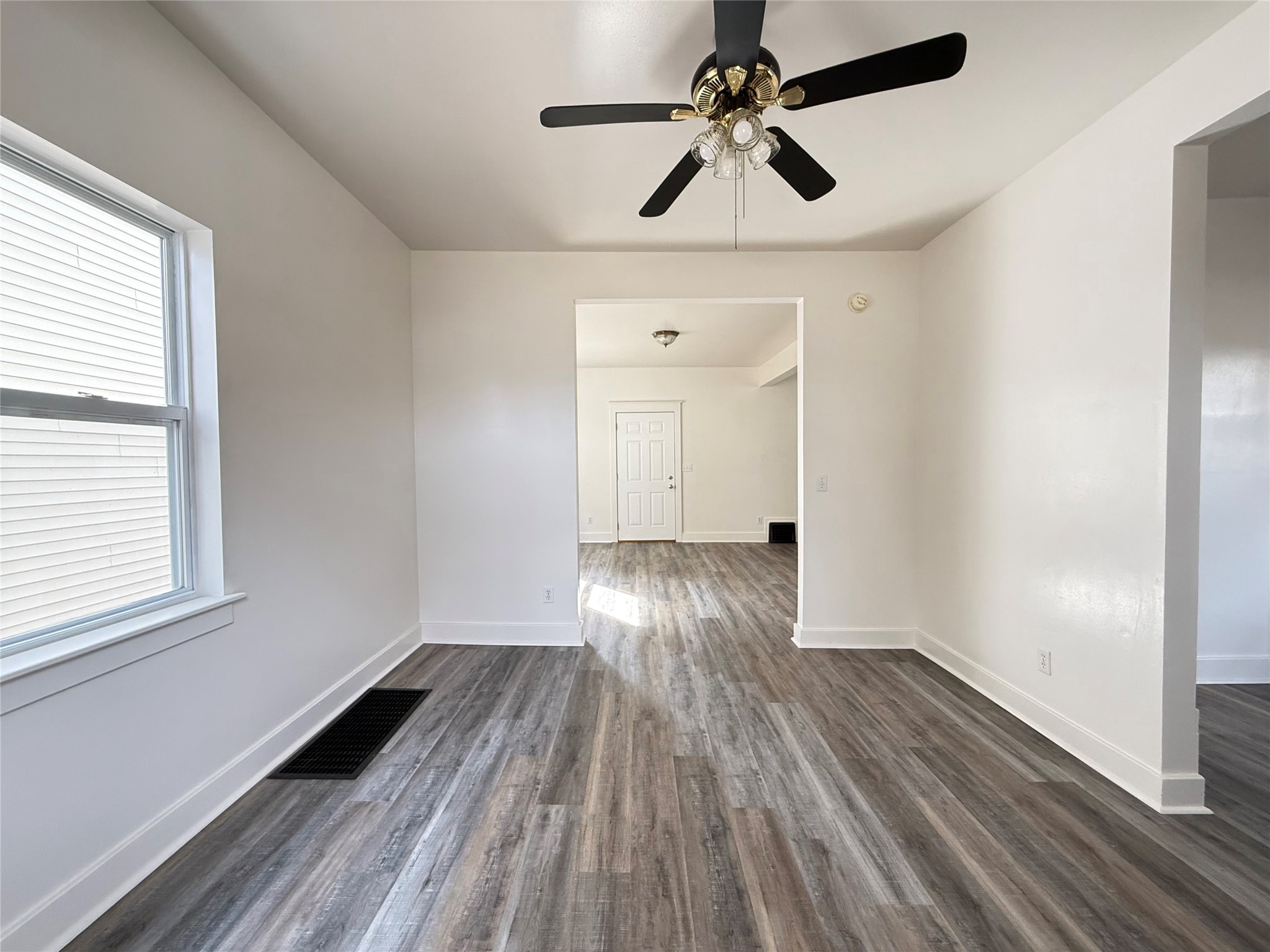 1435 4th Street Property Photo 6