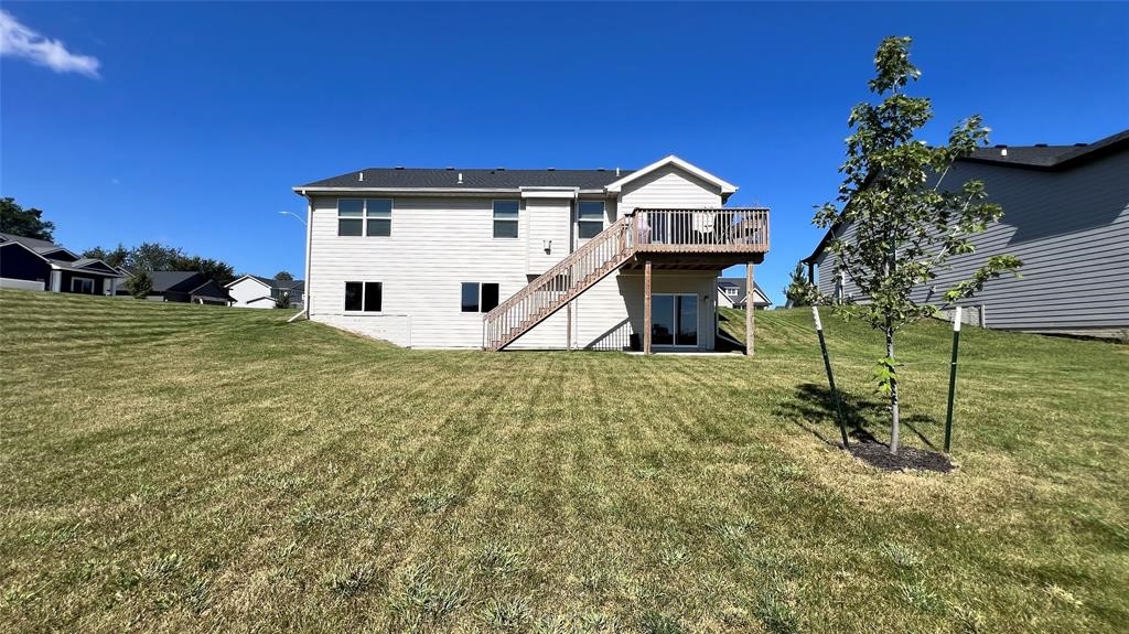 3012 Crest View Circle Property Photo 2