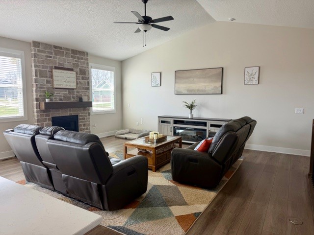 3012 Crest View Circle Property Photo 5