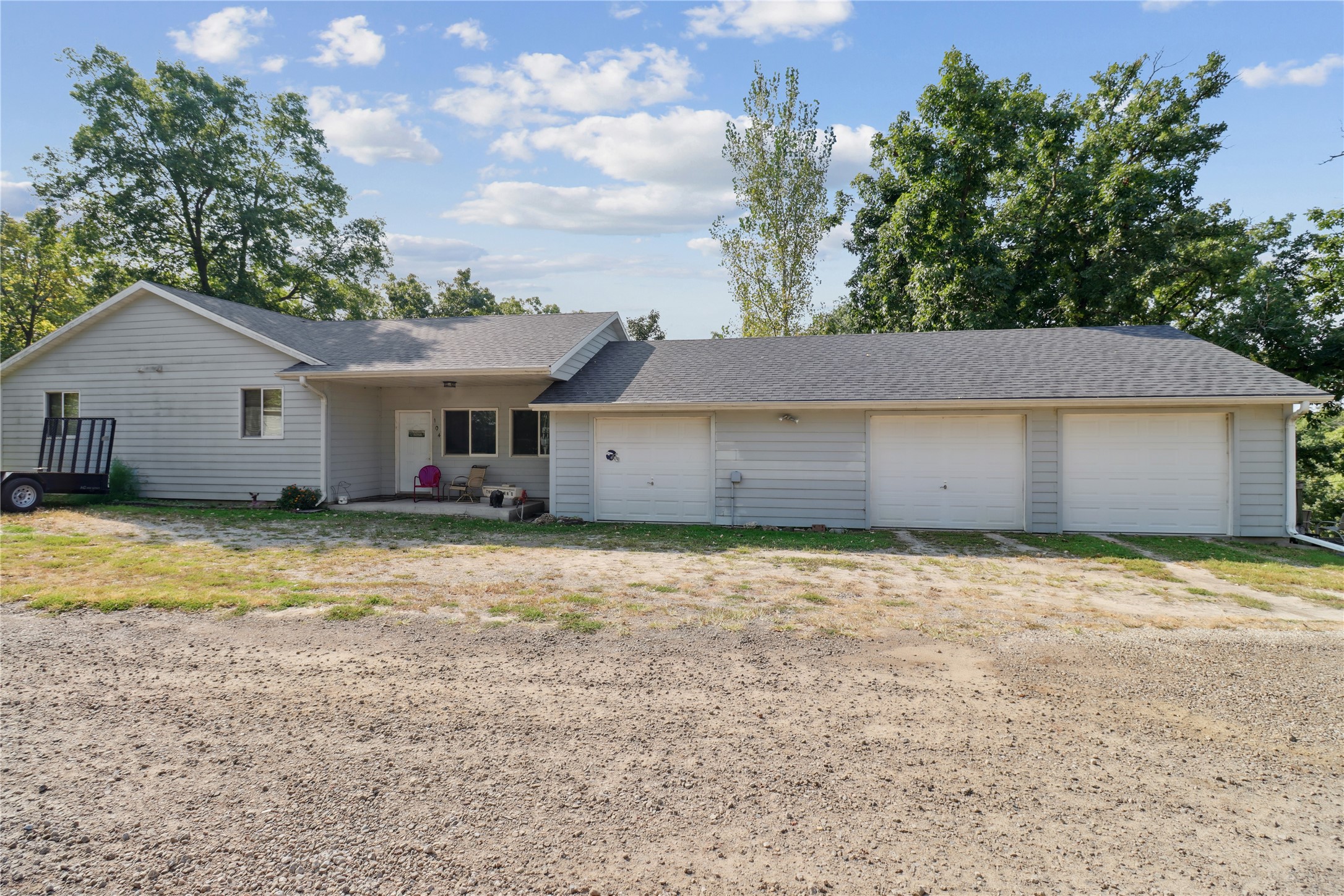 104 Ivy Drive Property Photo 1