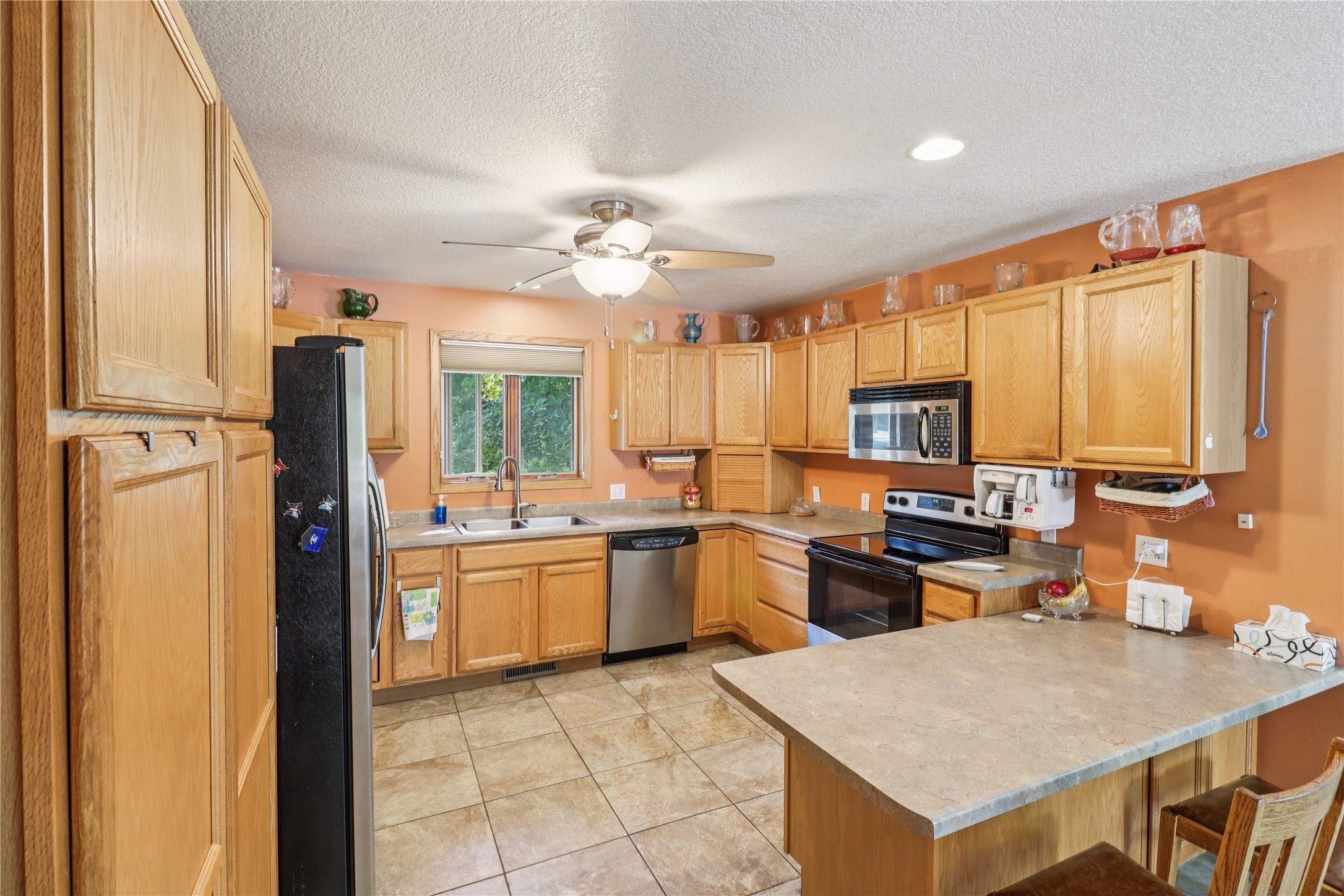 104 Ivy Drive Property Photo 3