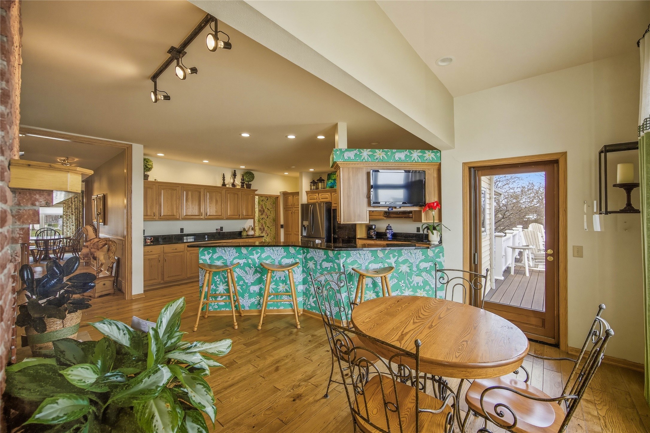 809 Ne Vail Court Property Photo 10