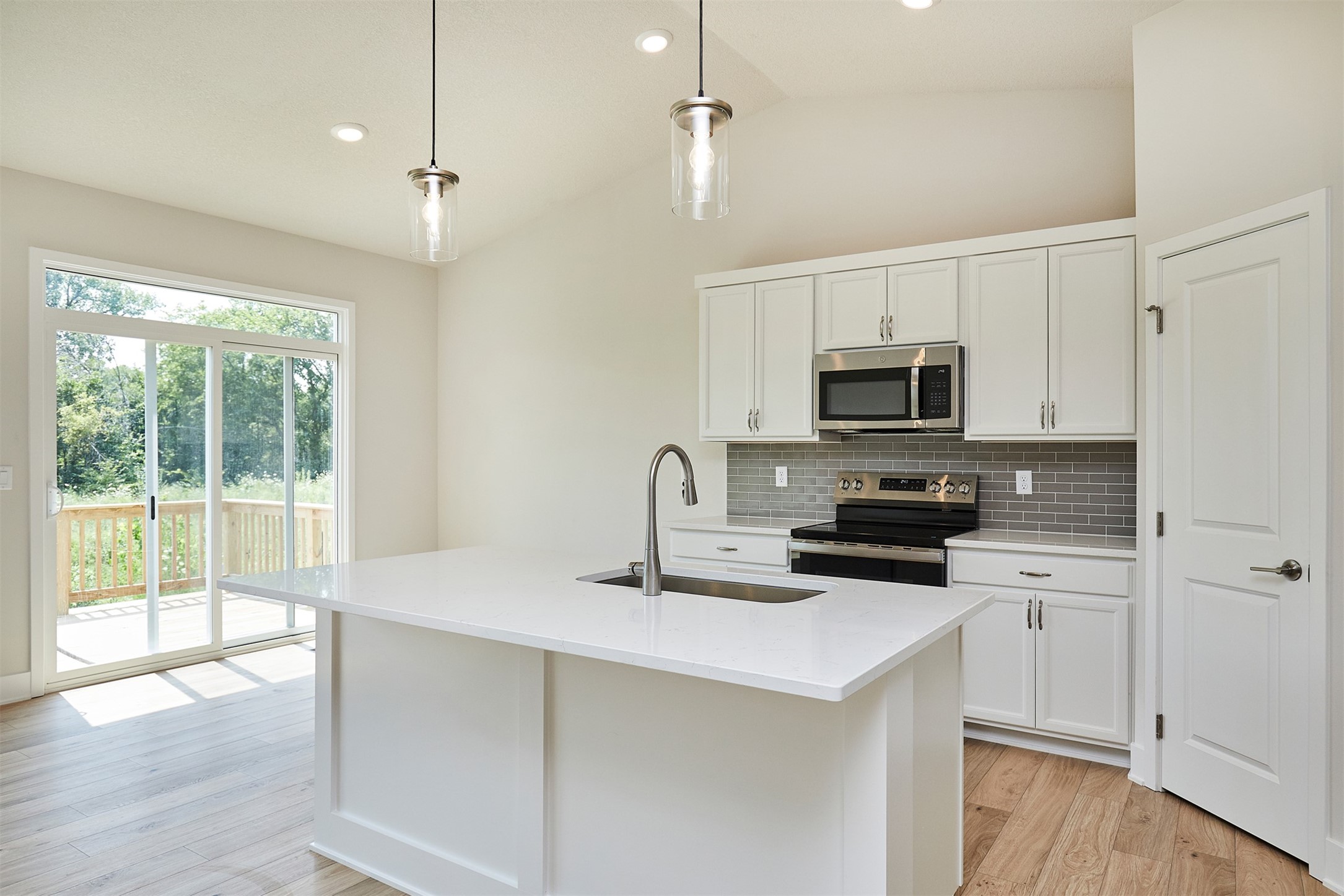 9846 Watermeadow Circle Property Photo 23