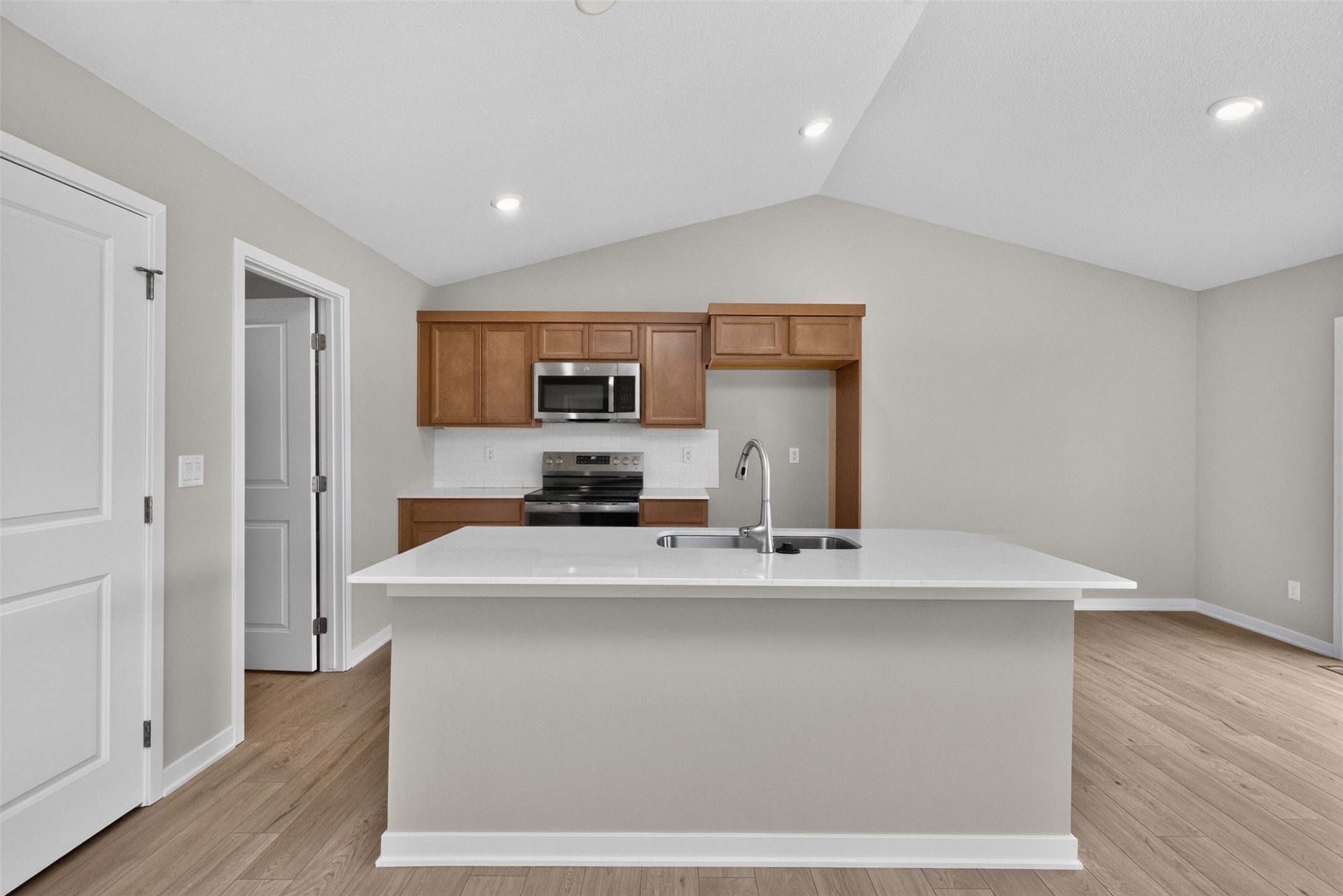 710 Ne Crossing Oaks Drive Property Photo 10