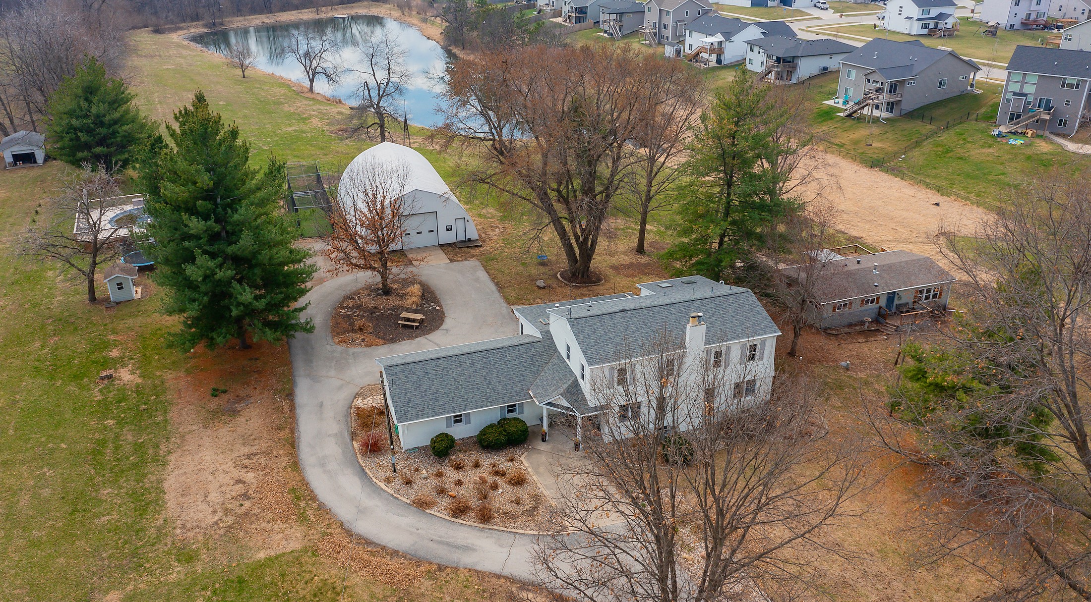 6185 Ne Rising Sun Drive Property Photo 1