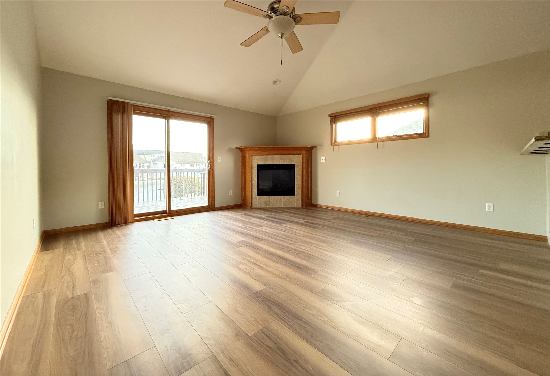727 Se Ponds Edge Circle Property Photo 8
