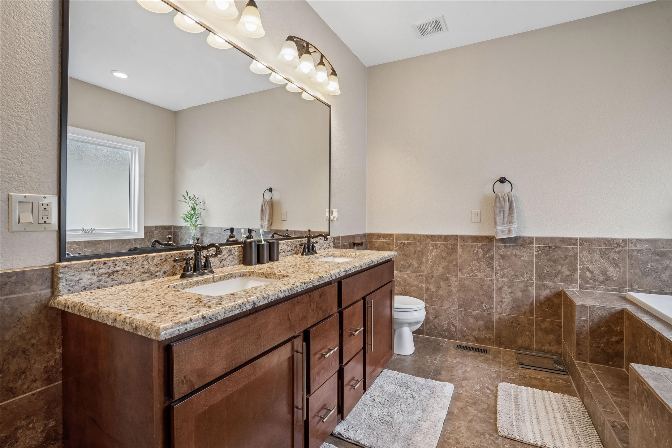14504 Brookview Drive Property Photo 15