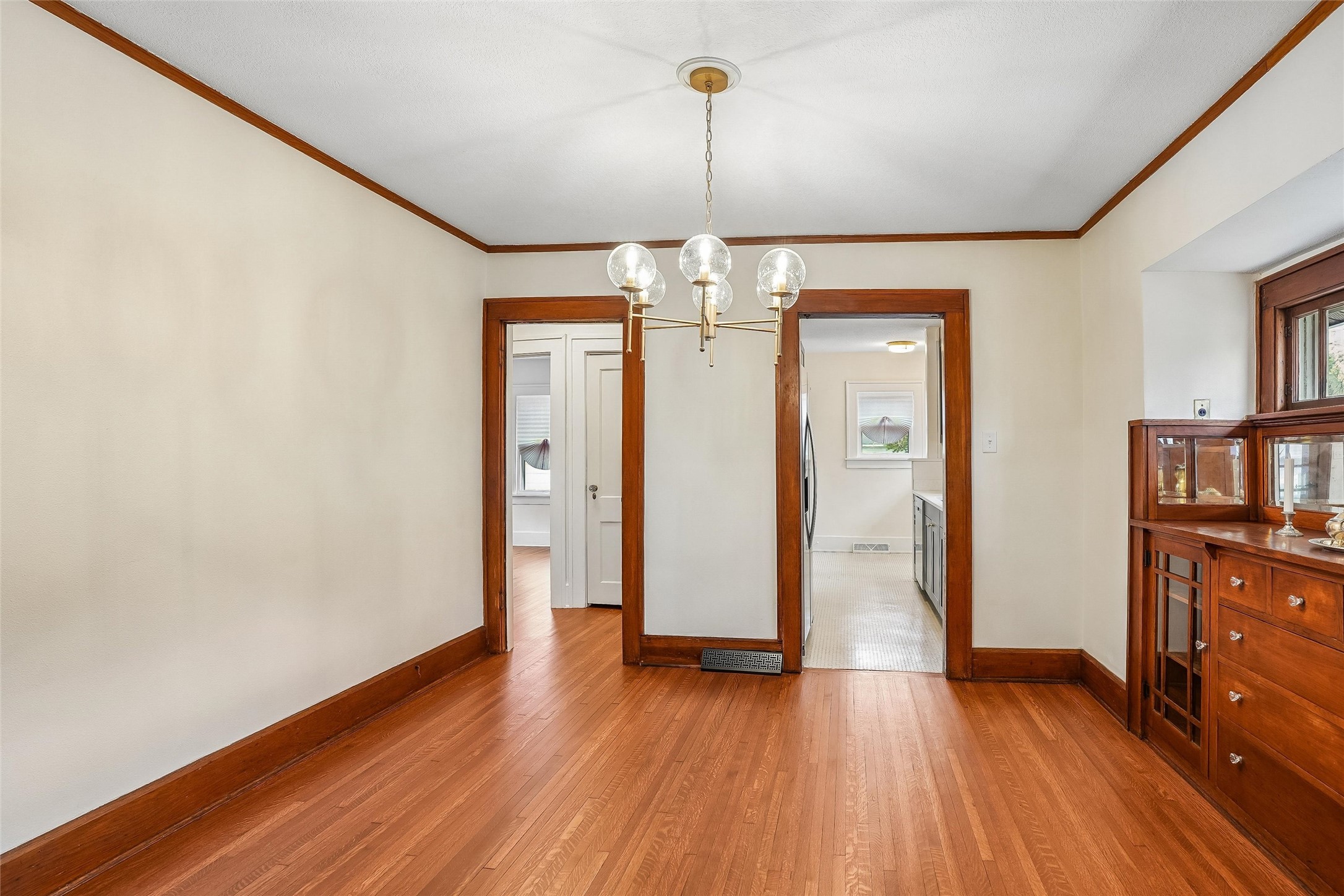 3311 Pleasant Street Property Photo 5