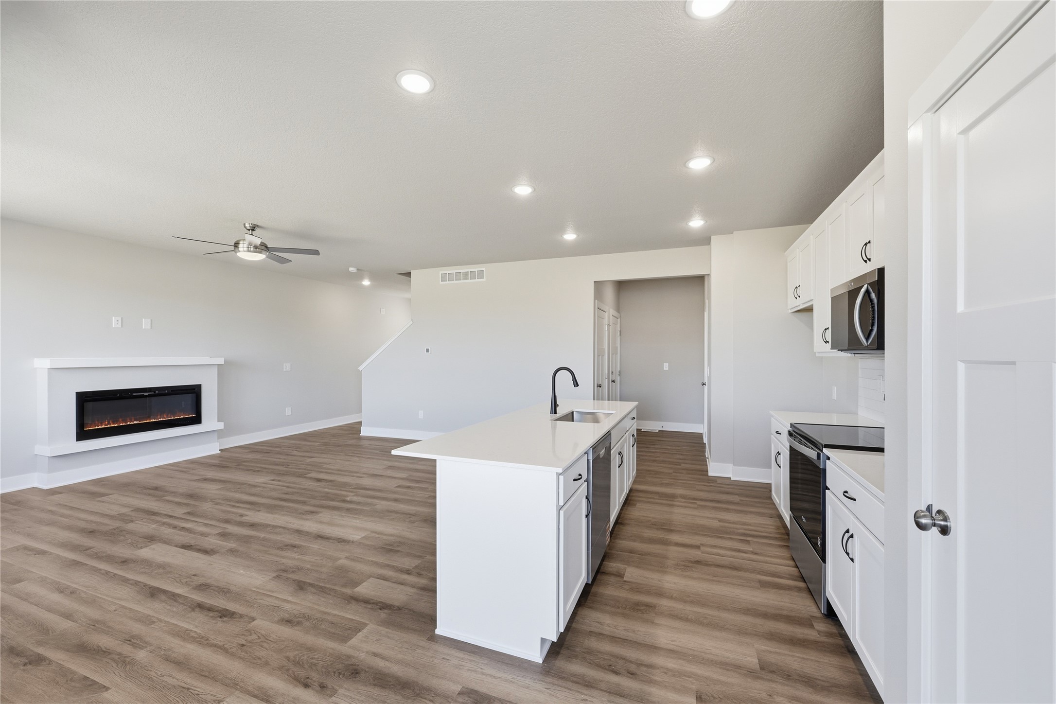 5672 Brook View Avenue Property Photo 11