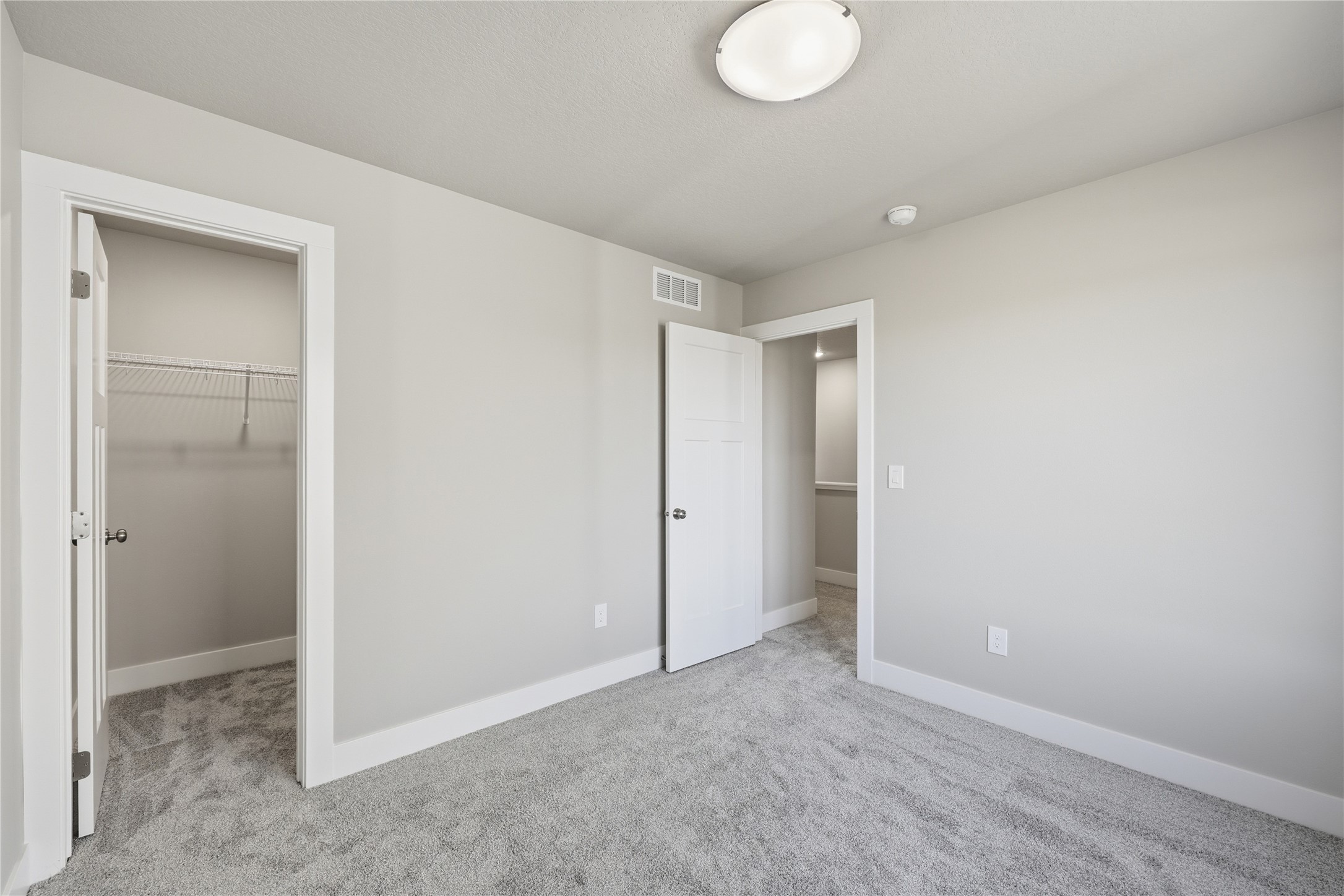 5672 Brook View Avenue Property Photo 18