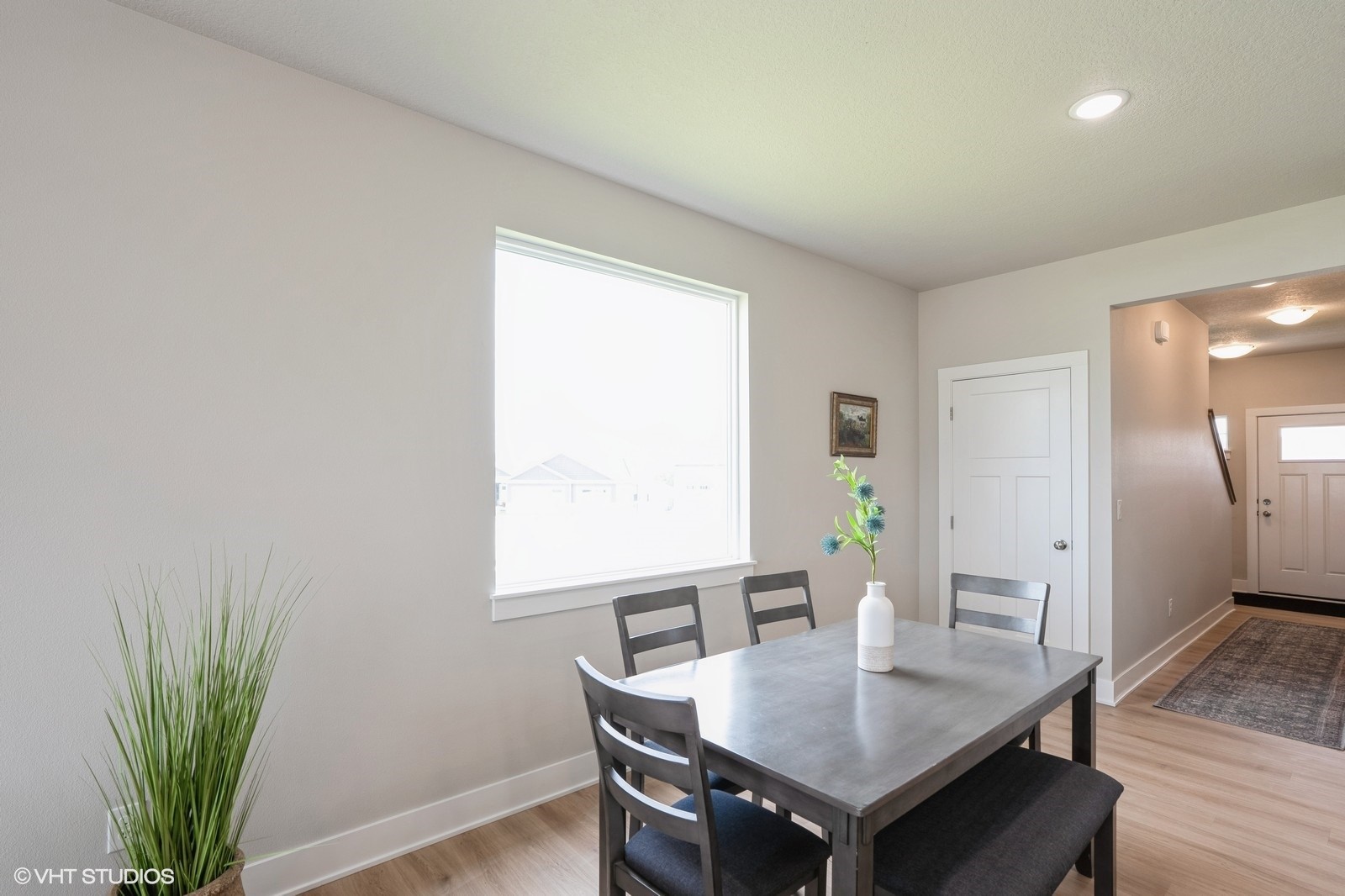 5676 Brook View Avenue Property Photo 6
