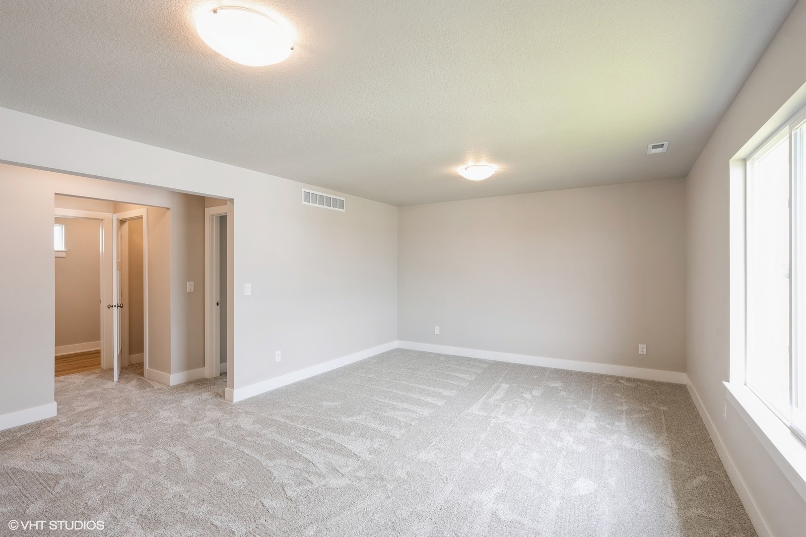 5676 Brook View Avenue Property Photo 18