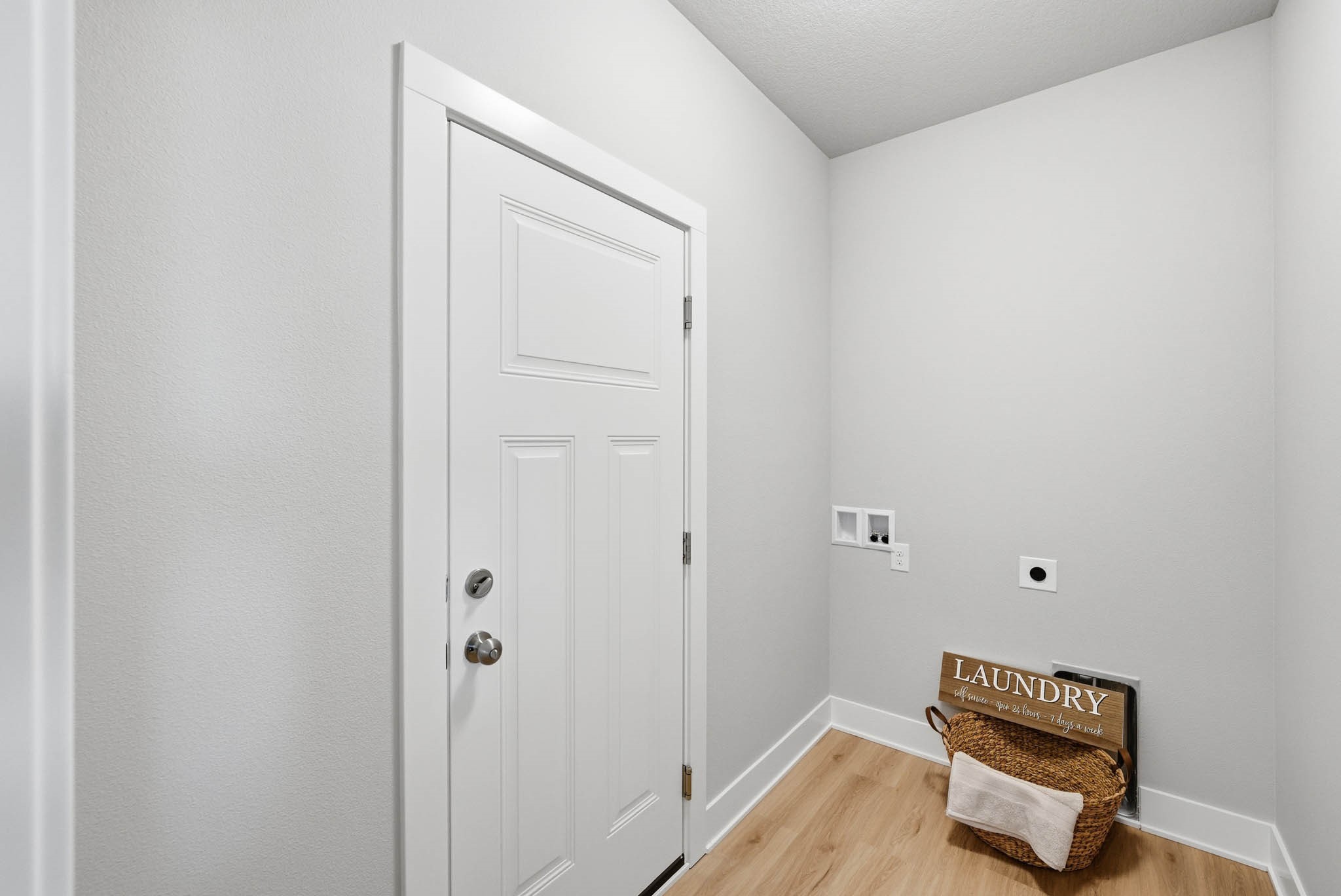 5684 Brookview Avenue Property Photo 9