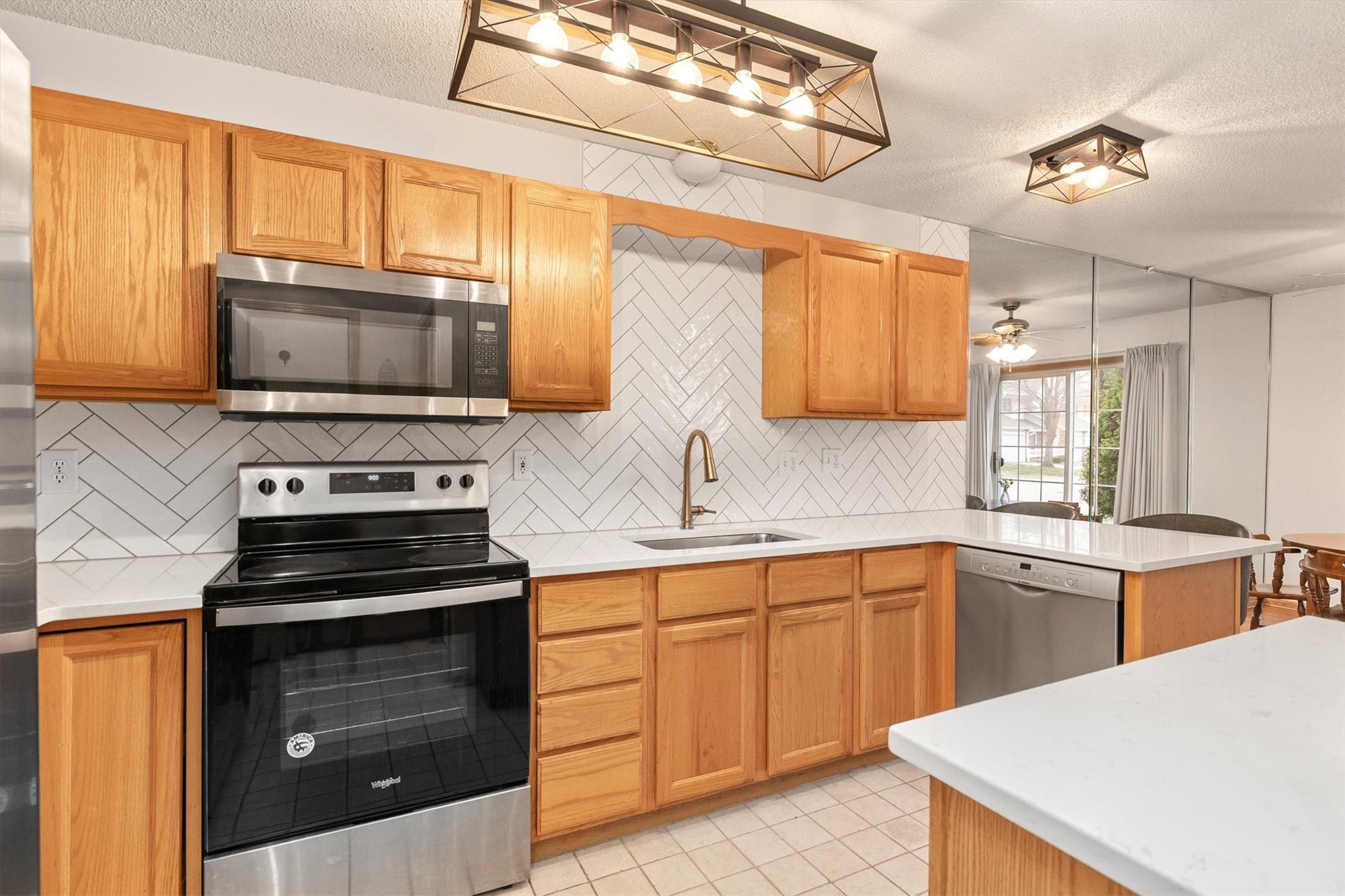 150 S Prairie View Drive 1112 Property Photo 8