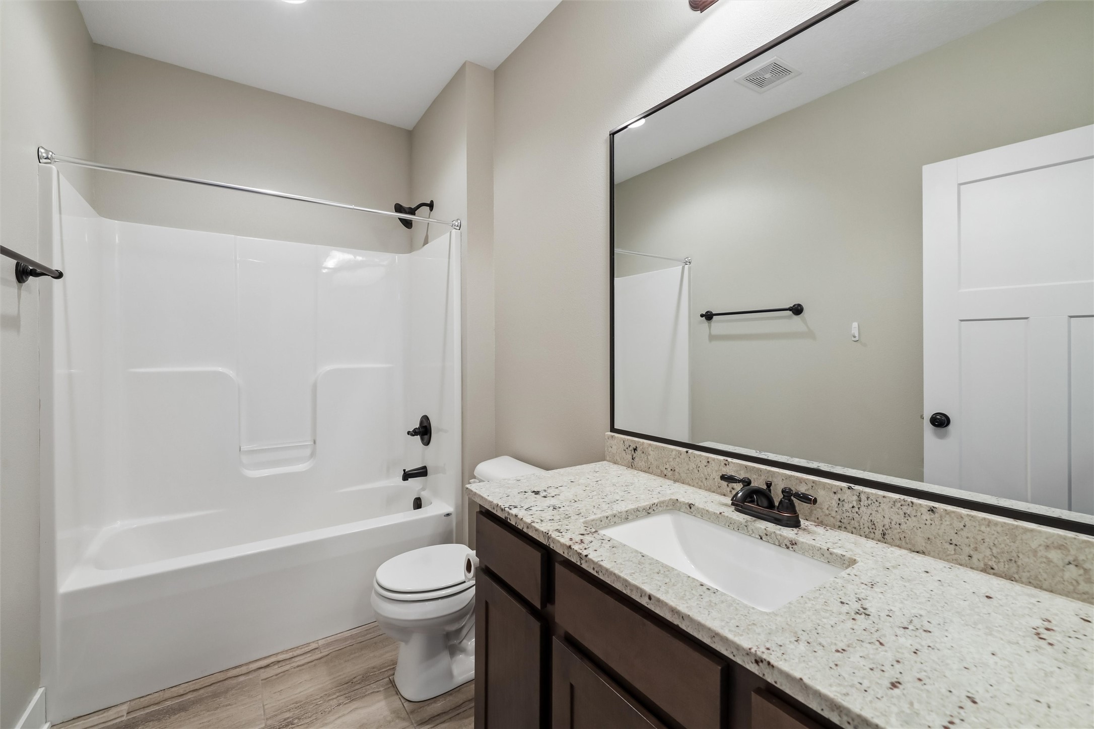 14319 Holcomb Avenue Property Photo 29