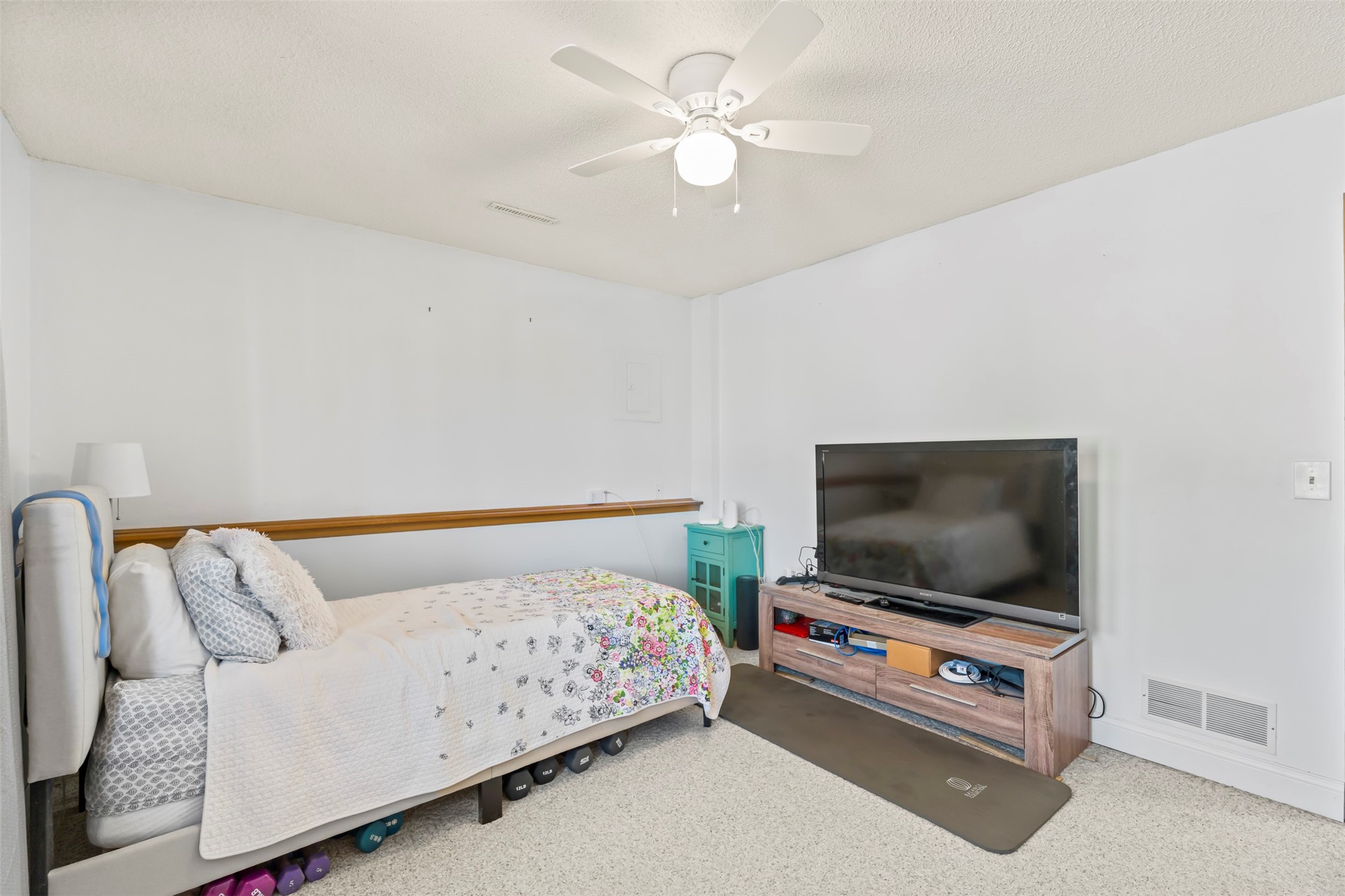 4724 78th Place Property Photo 16