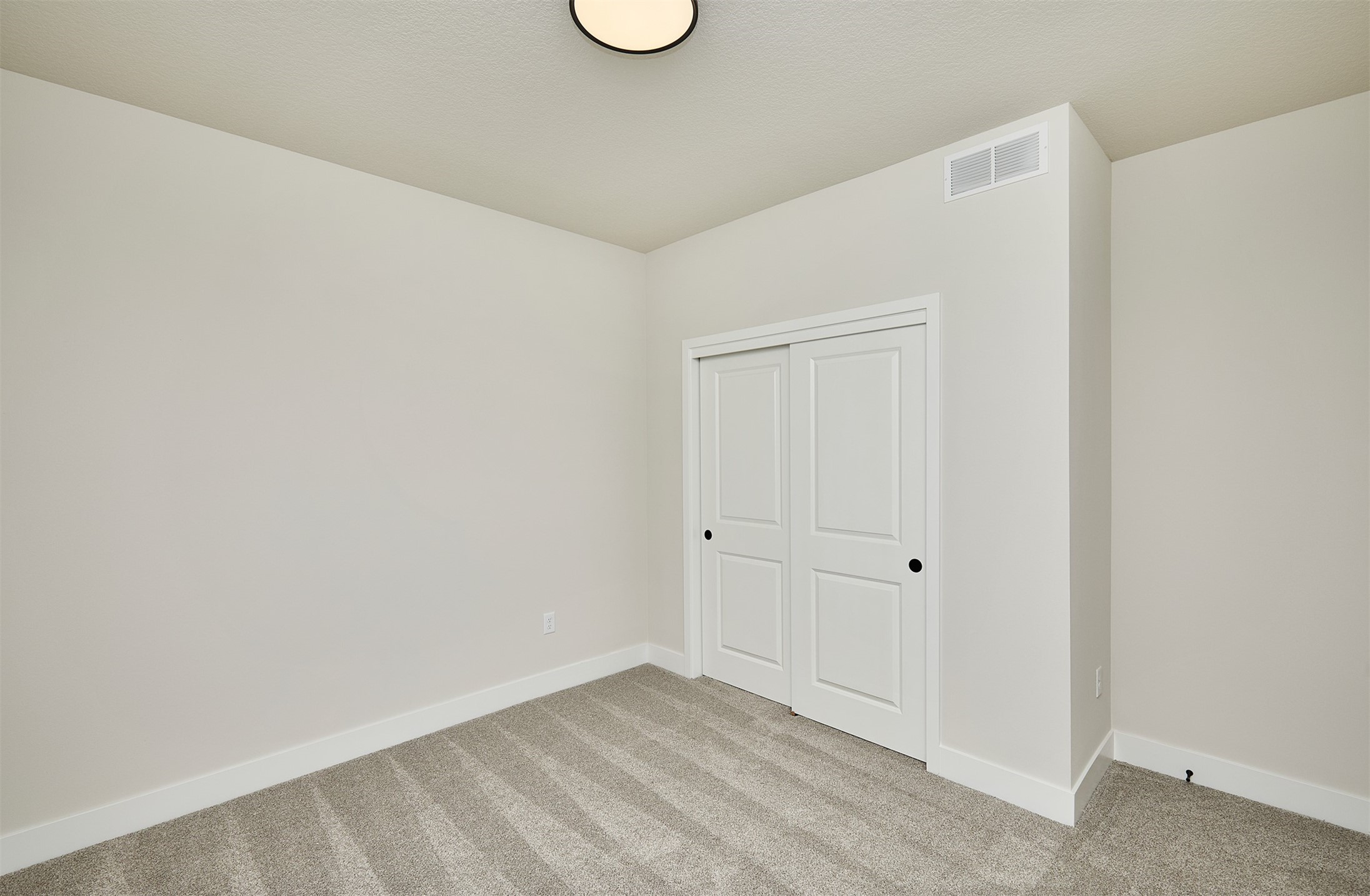 602 Walker Street Property Photo 10