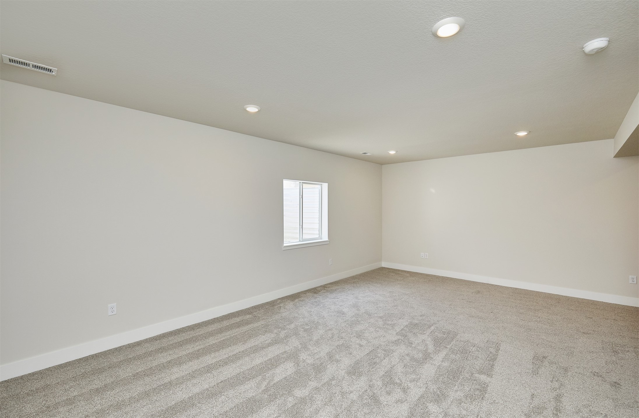 602 Walker Street Property Photo 33