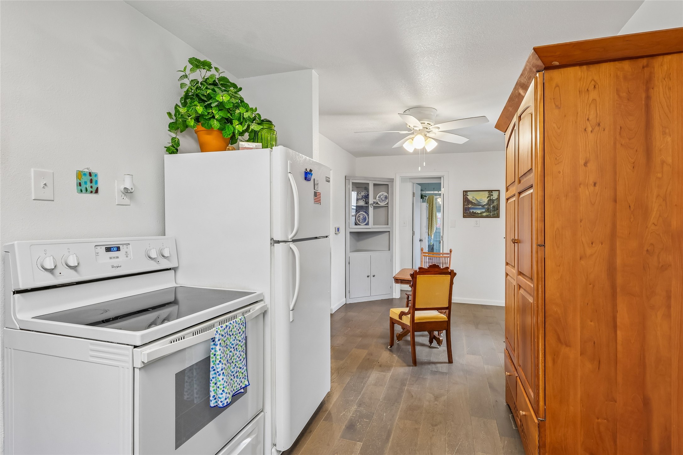 21 E Mckinley Avenue Property Photo 7