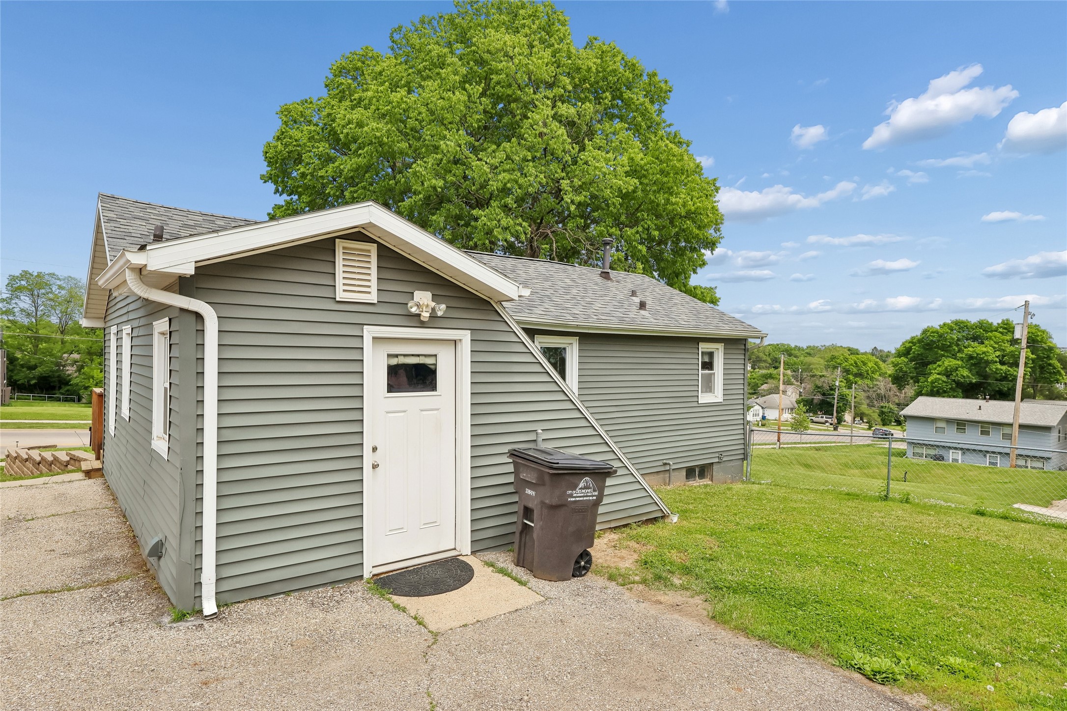 21 E Mckinley Avenue Property Photo 17