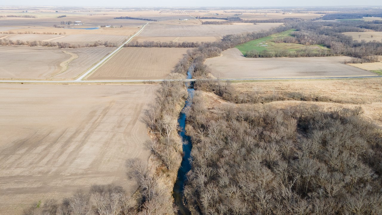 11881 County V43 Road Property Photo 8