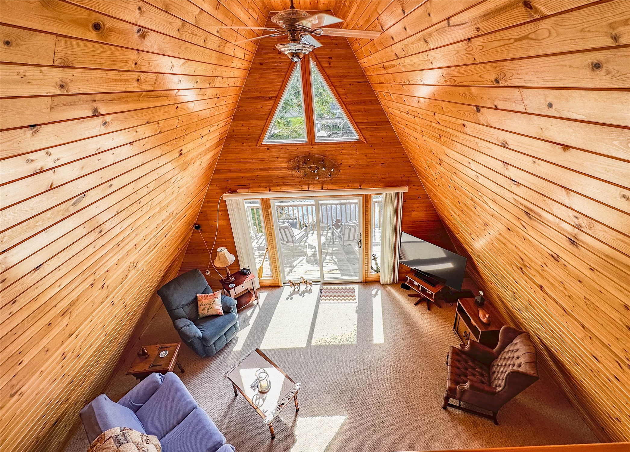 1126 Lakeshore Drive Property Photo 3
