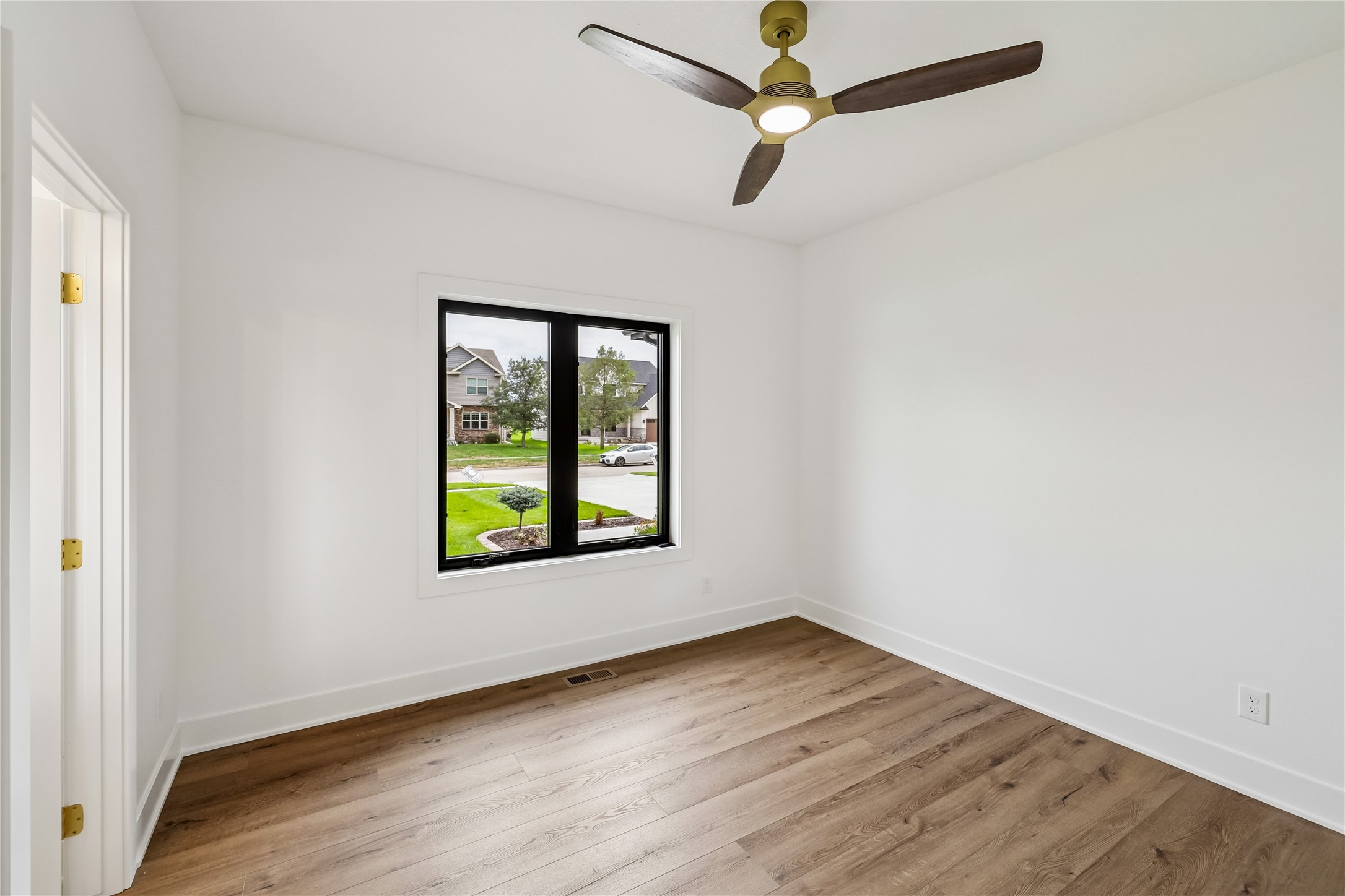 335 Chestnut Street Property Photo 25
