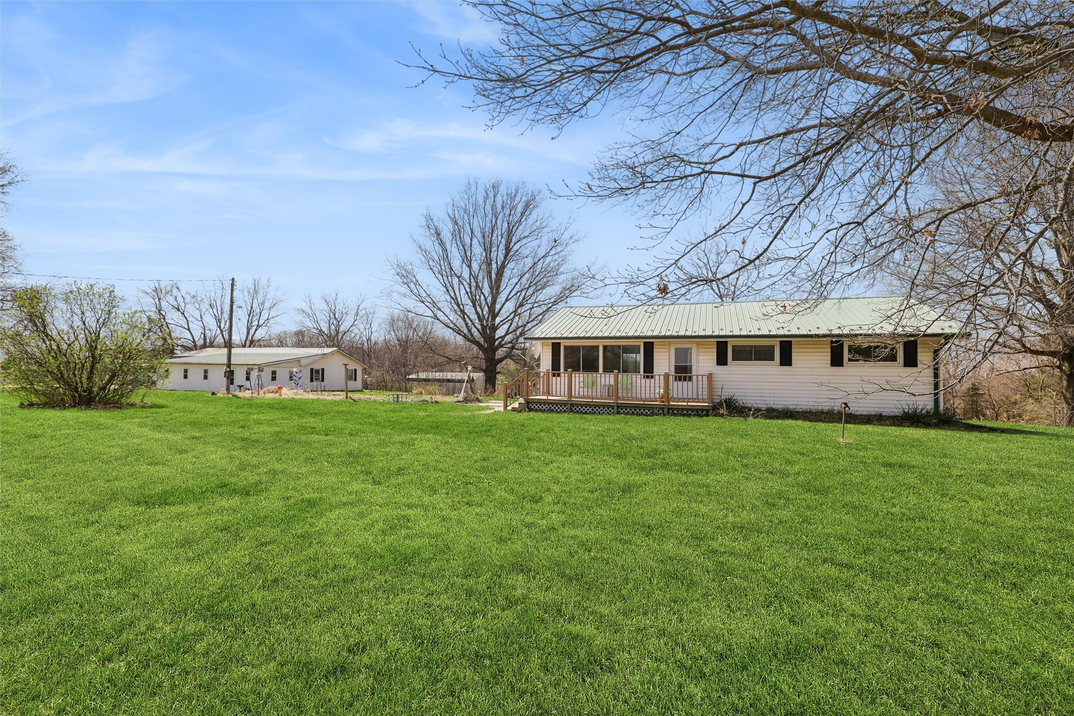 1147 Highway 14 None Property Photo 1