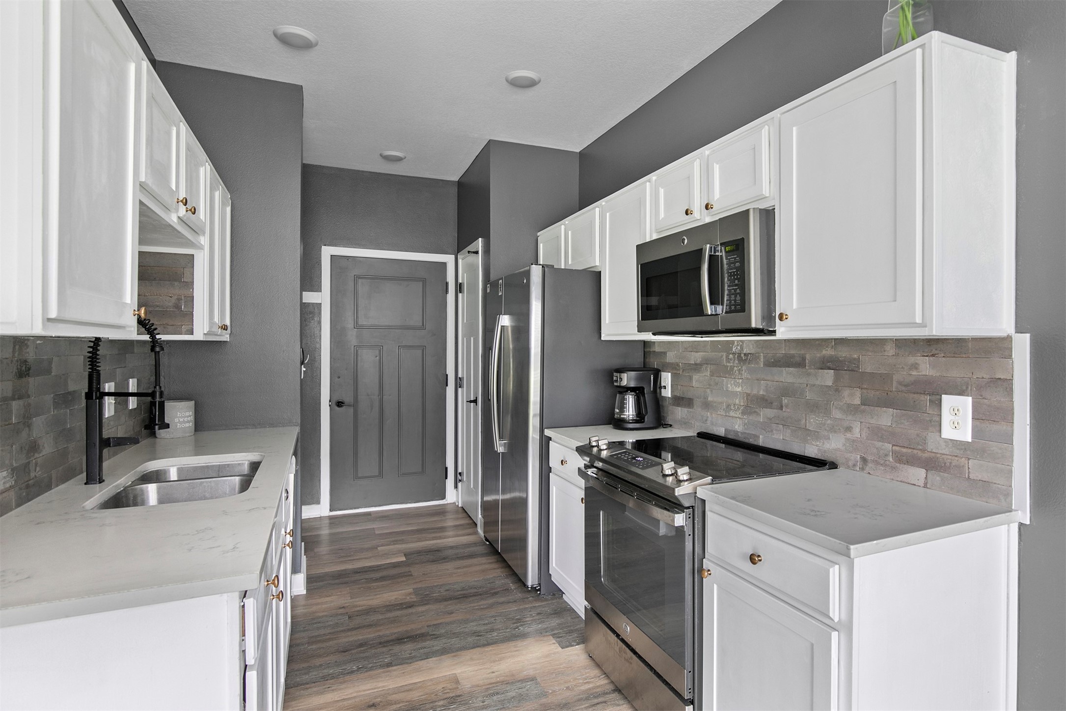 2817 Nw Lois Lane Property Photo 10