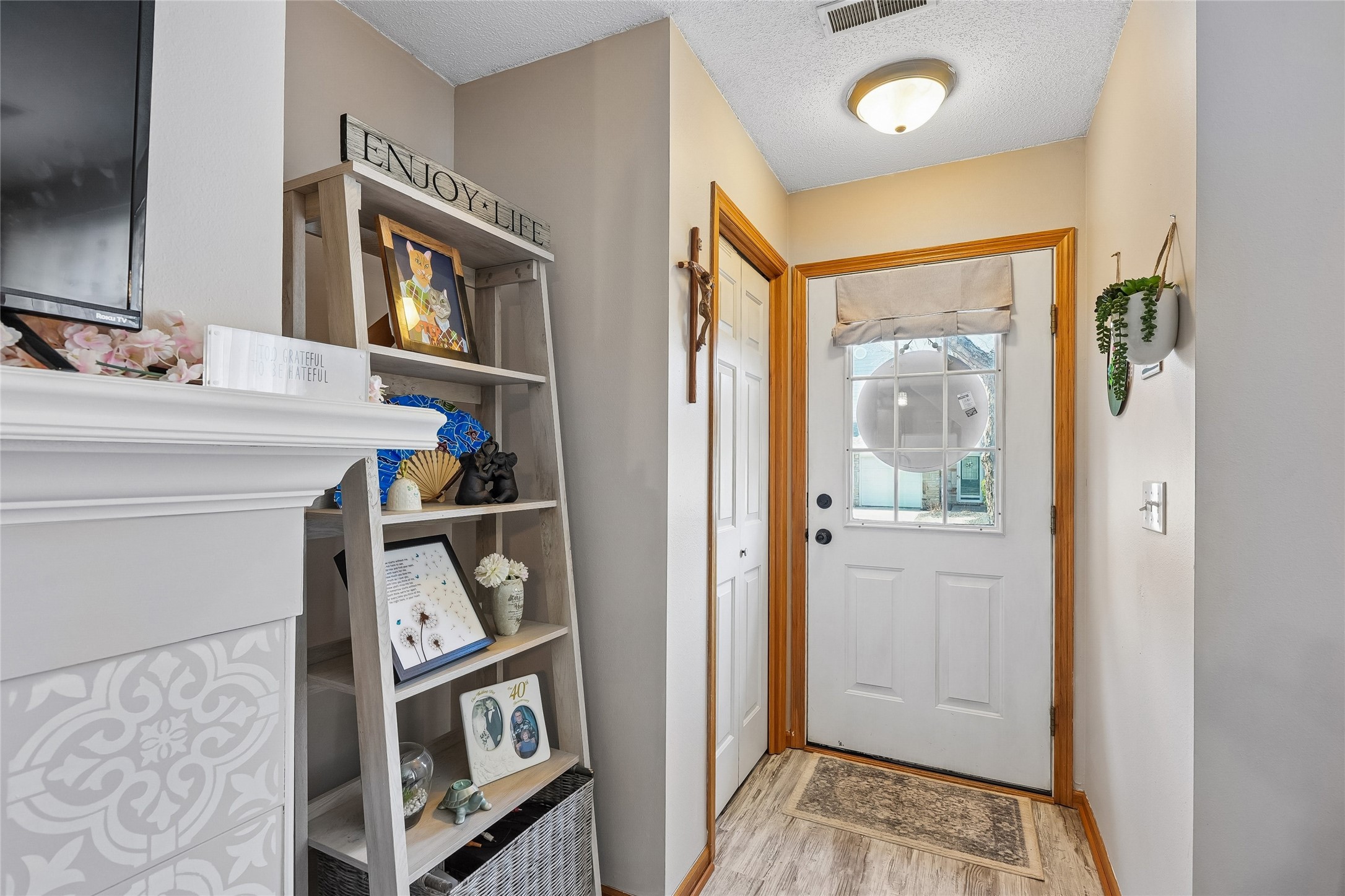 811 Burr Oaks Drive 403 Property Photo 4
