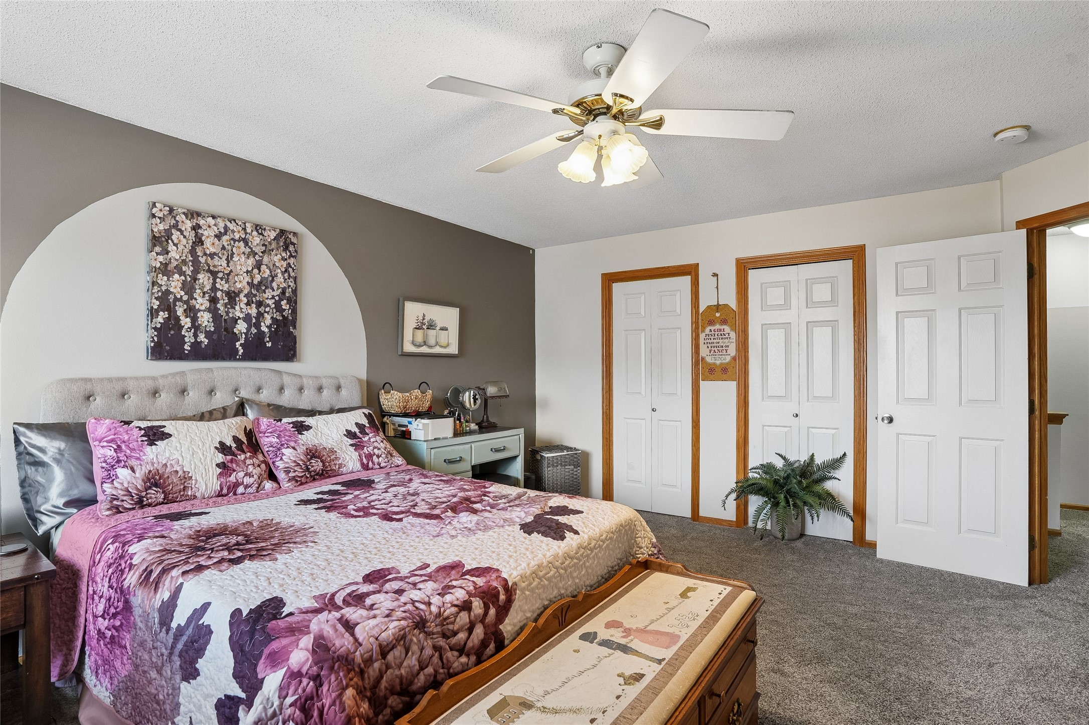 811 Burr Oaks Drive 403 Property Photo 14