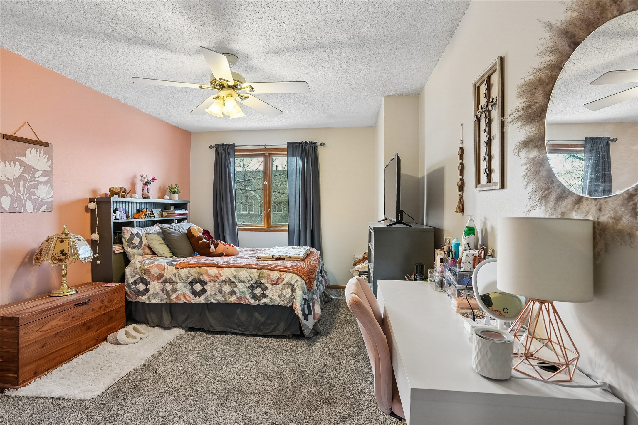 811 Burr Oaks Drive 403 Property Photo 16