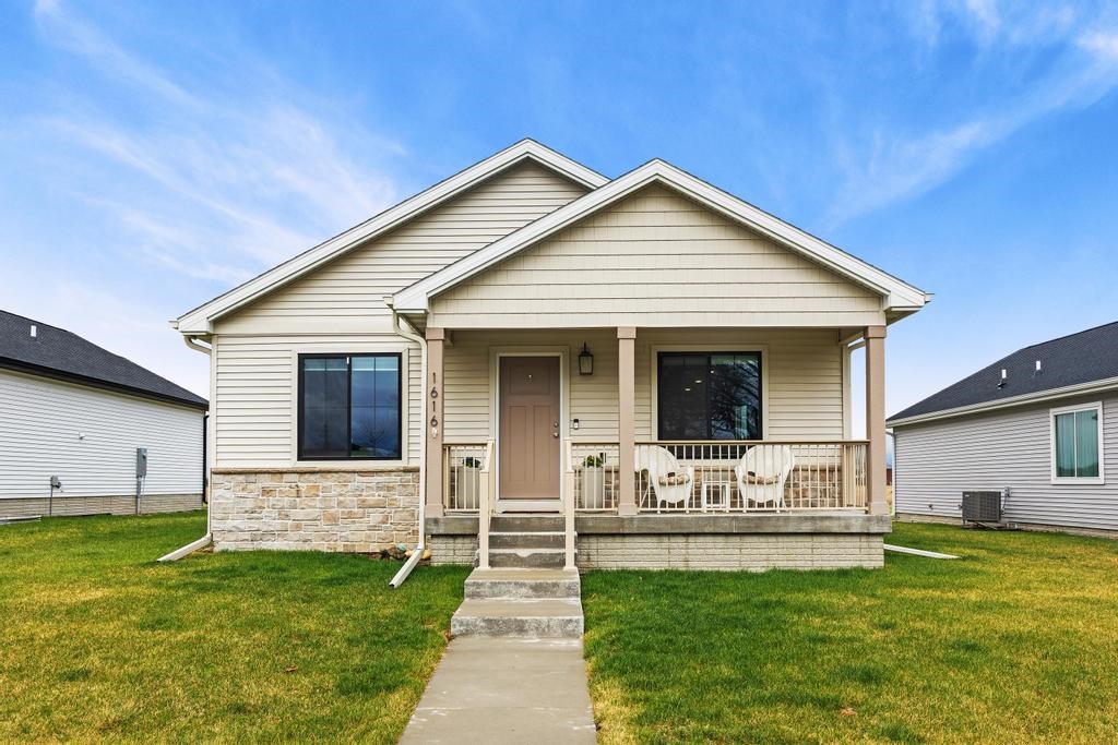 1616 Justice Way Property Photo 1