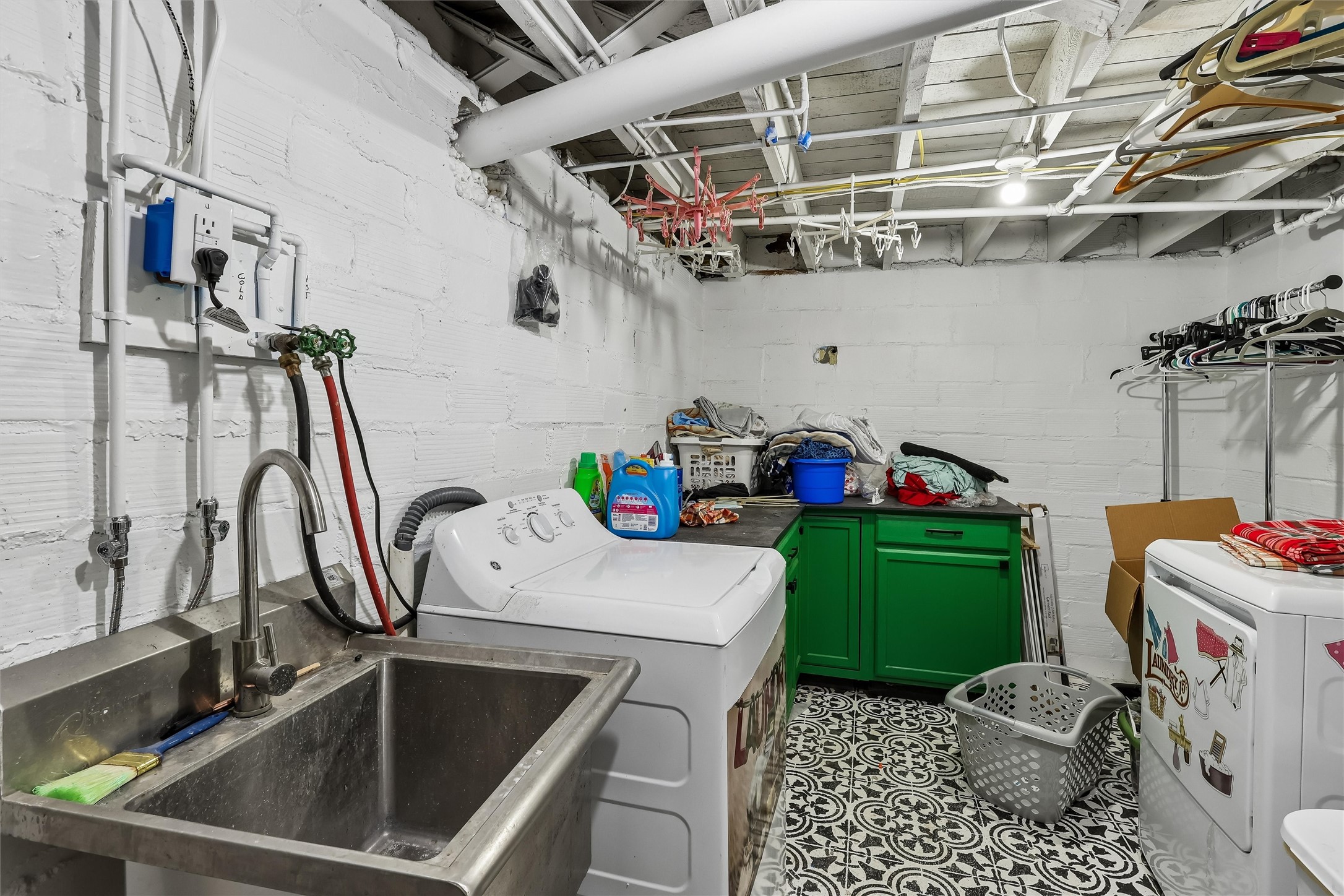 117 E North Street Property Photo 28