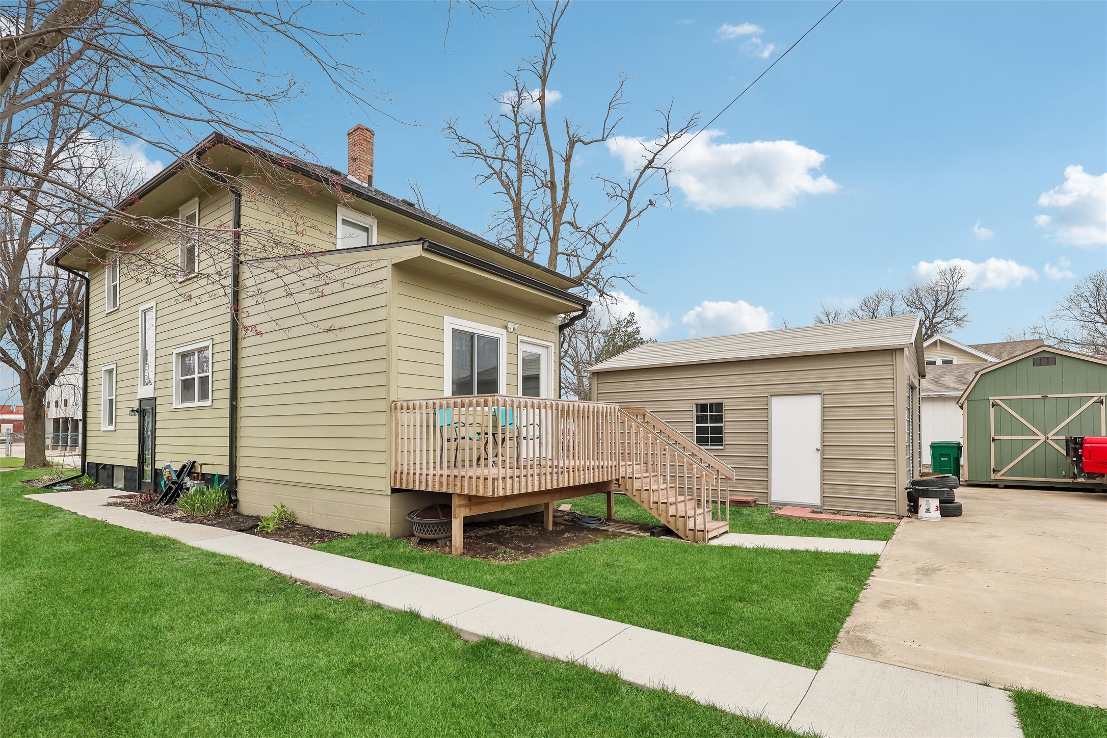 117 E North Street Property Photo 32