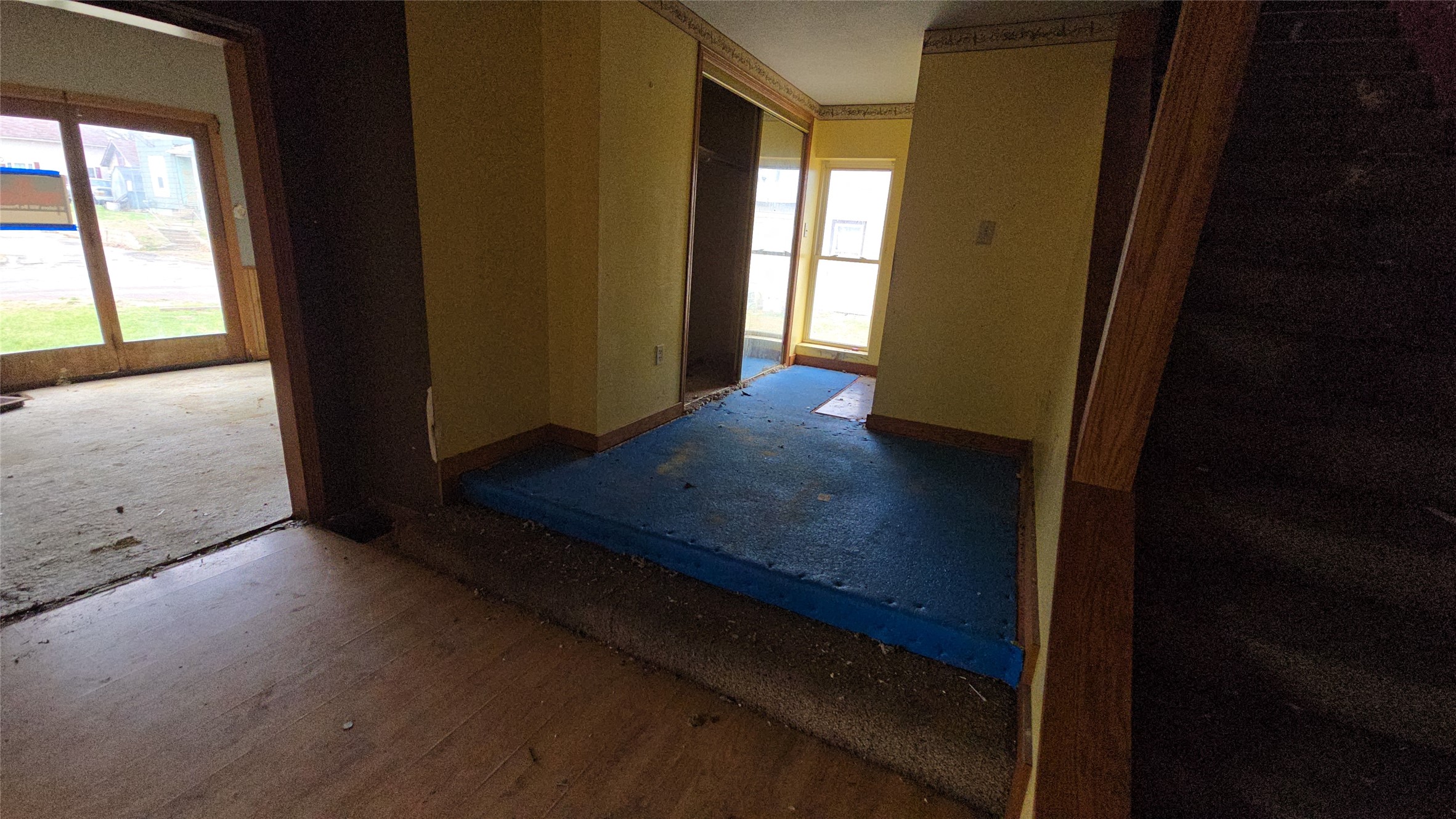 605 N 1st Avenue Property Photo 11