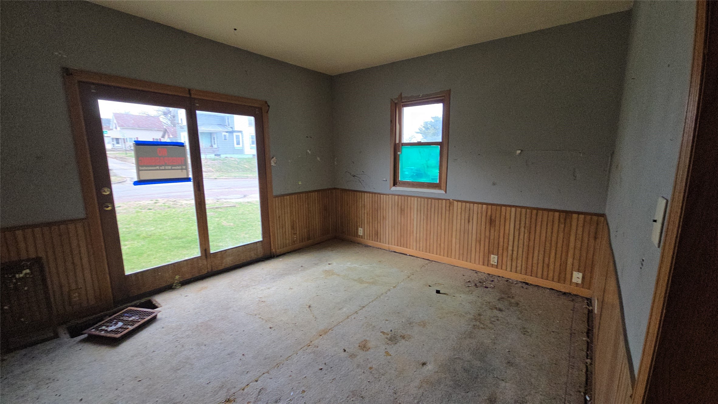 605 N 1st Avenue Property Photo 14