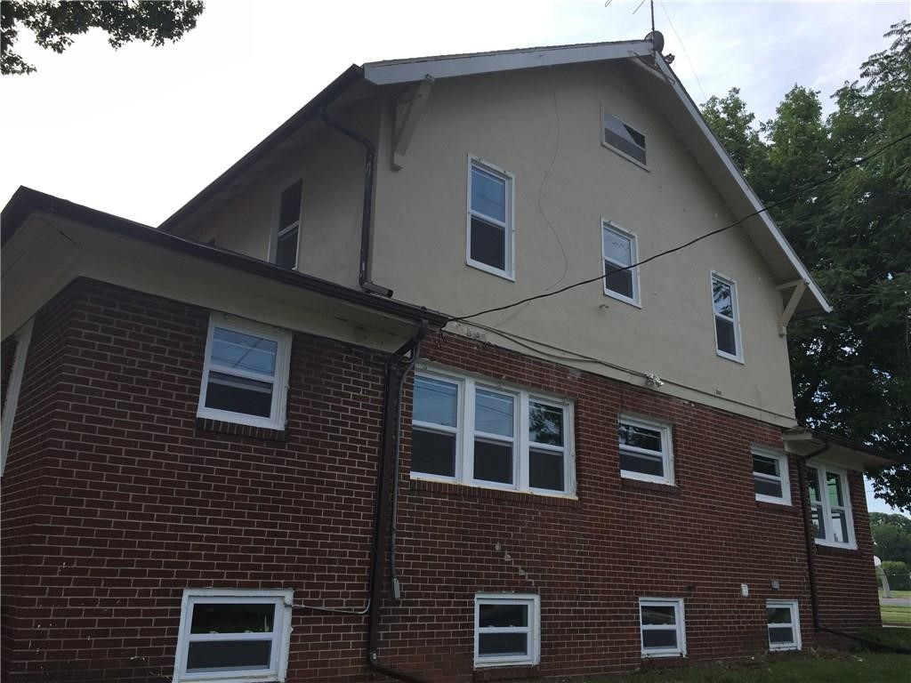 1527 Forest Avenue Property Photo 3