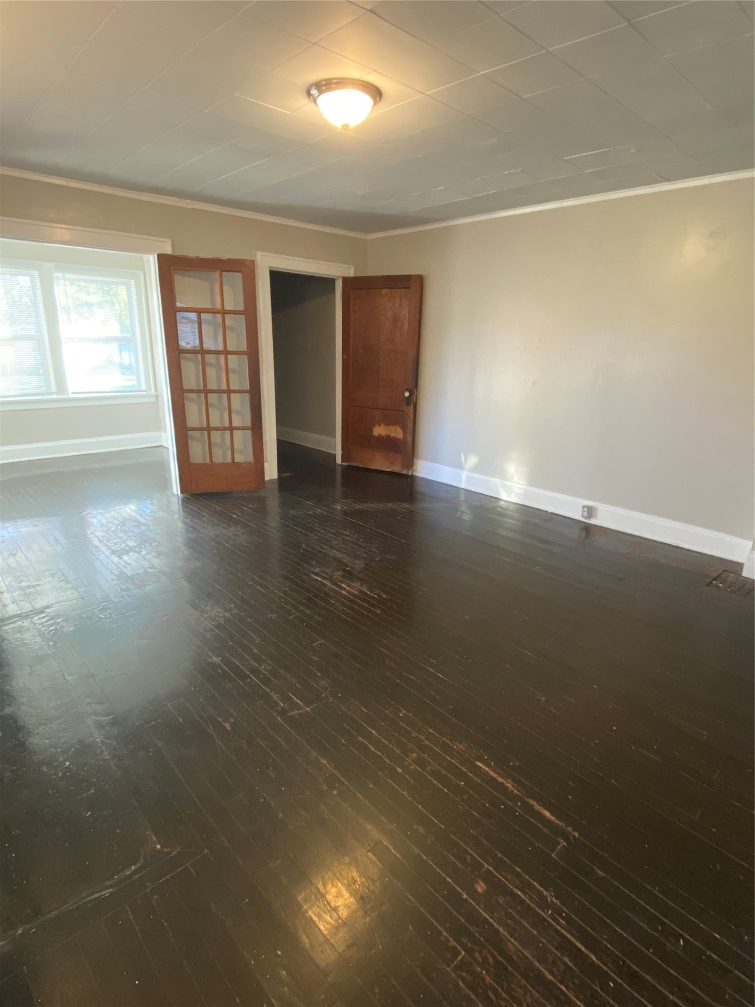 1527 Forest Avenue Property Photo 10