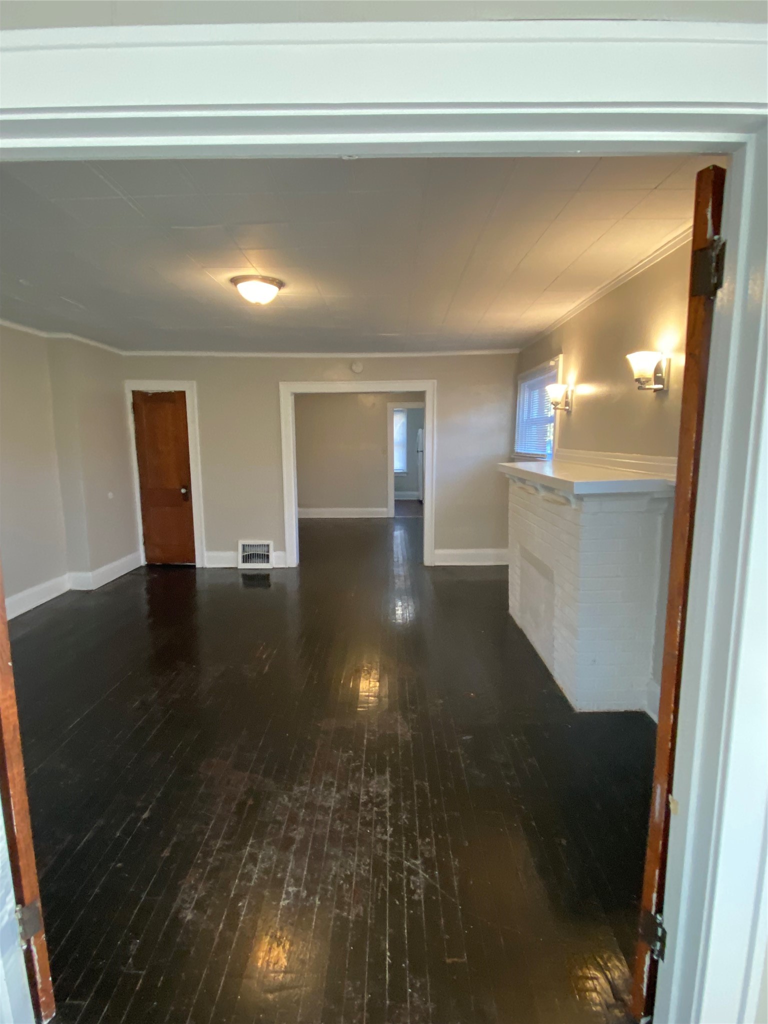 1527 Forest Avenue Property Photo 12