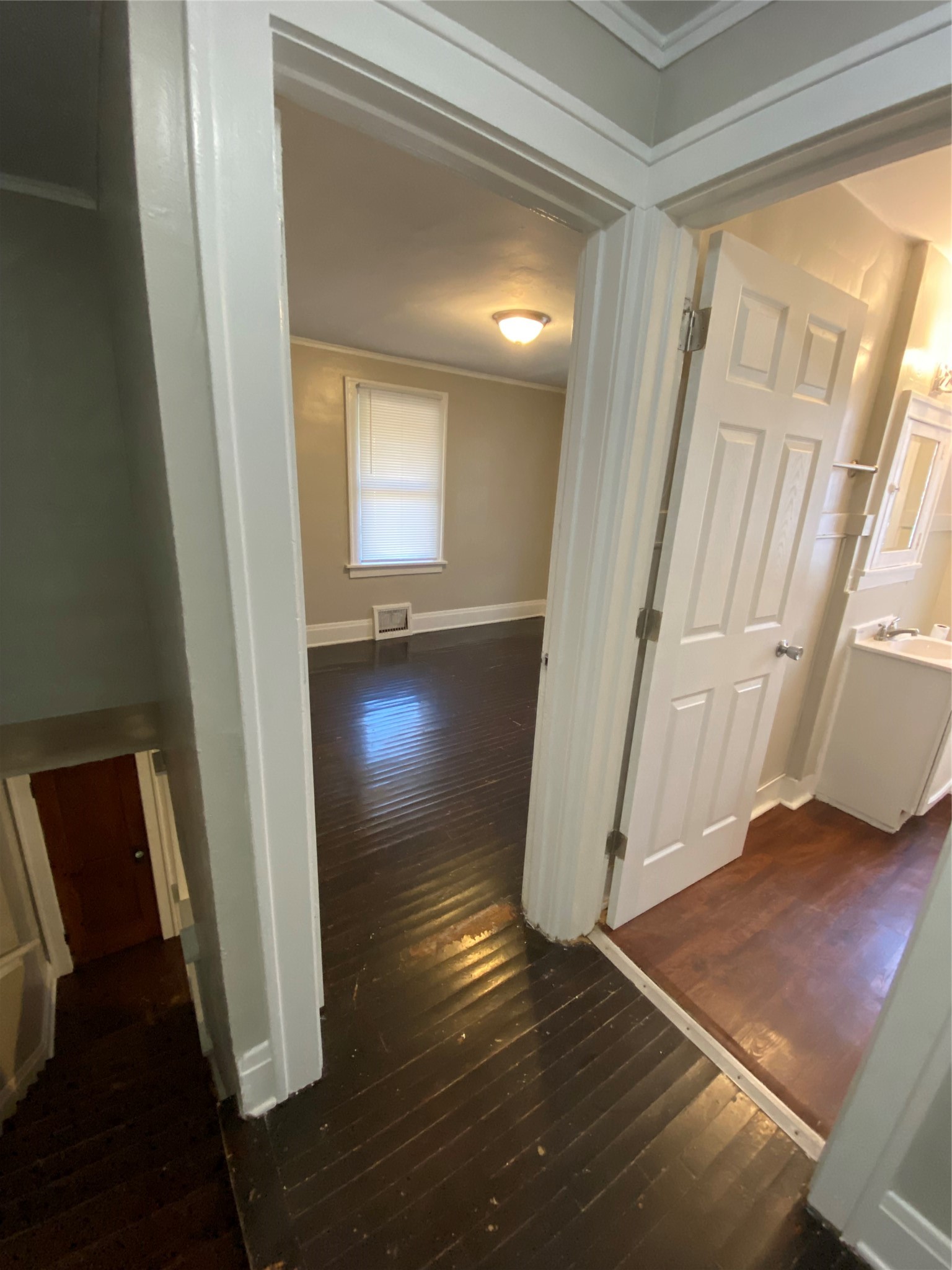 1527 Forest Avenue Property Photo 16